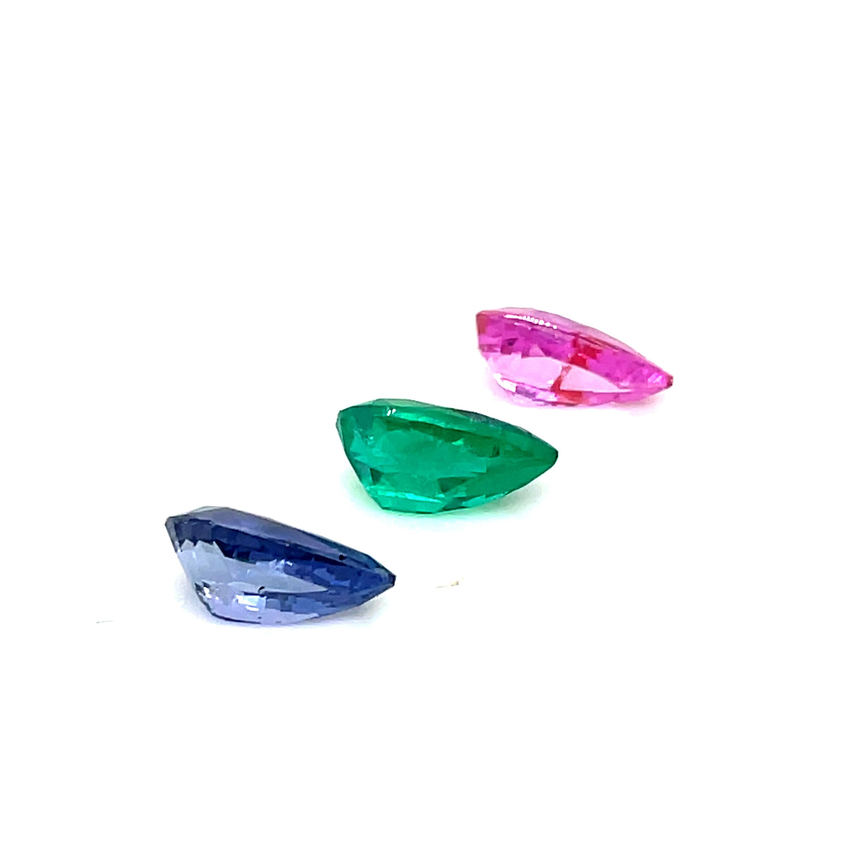 Contemporary Natural Blue Sapphire Pear and Pink Sapphire Pear & Emerald Pear Loose Gemstones For Sale