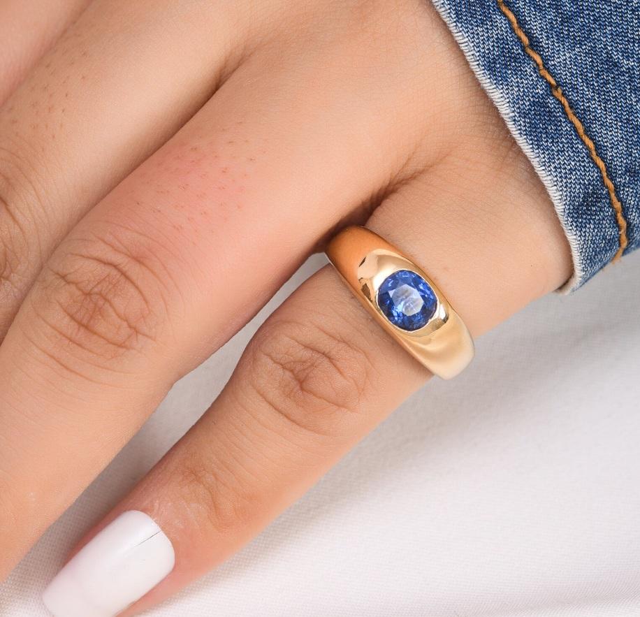 Donna Natural Blue sapphire ring in 18k gold in vendita