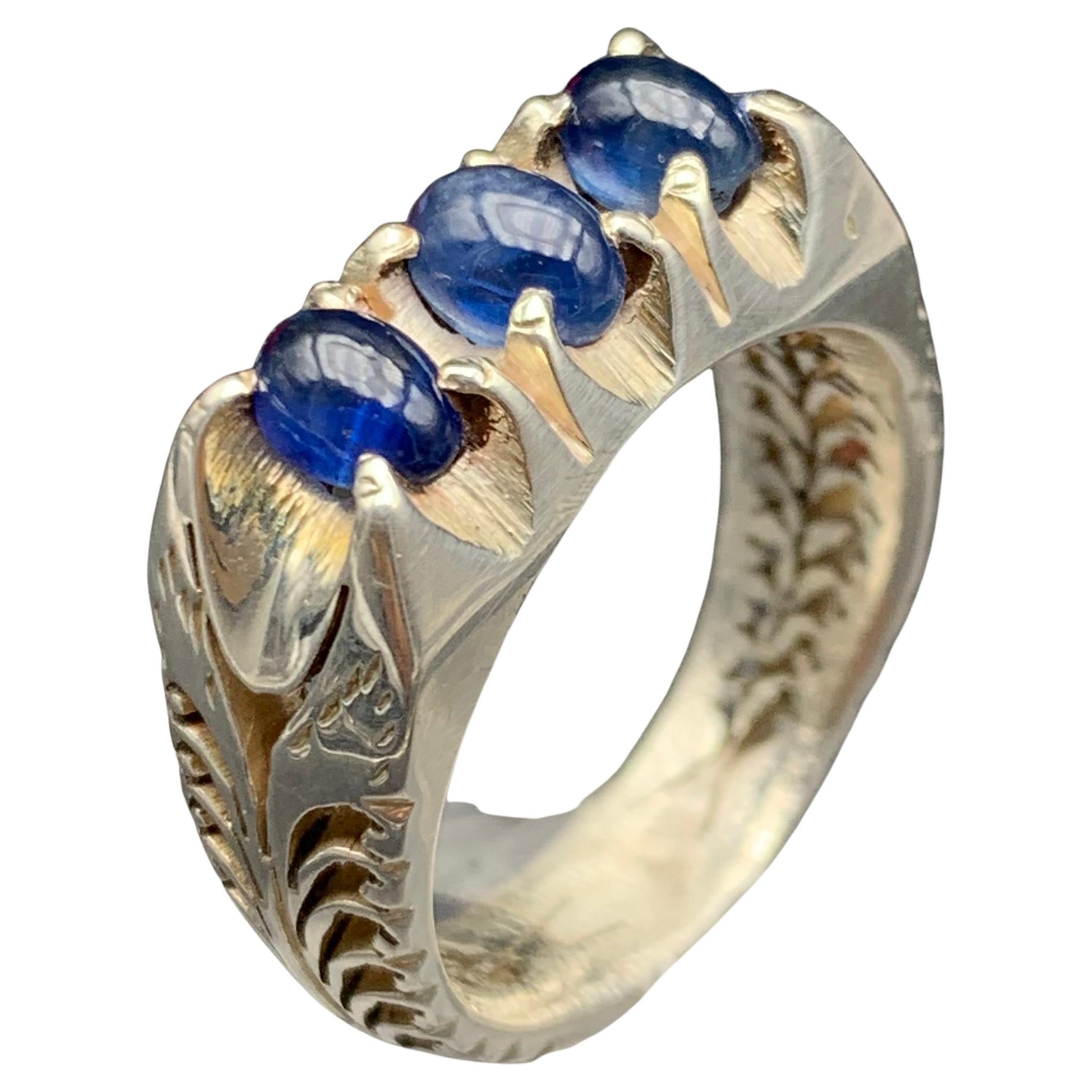 Anello con zaffiro blu naturale in argento 925 inciso a mano in stile vintage