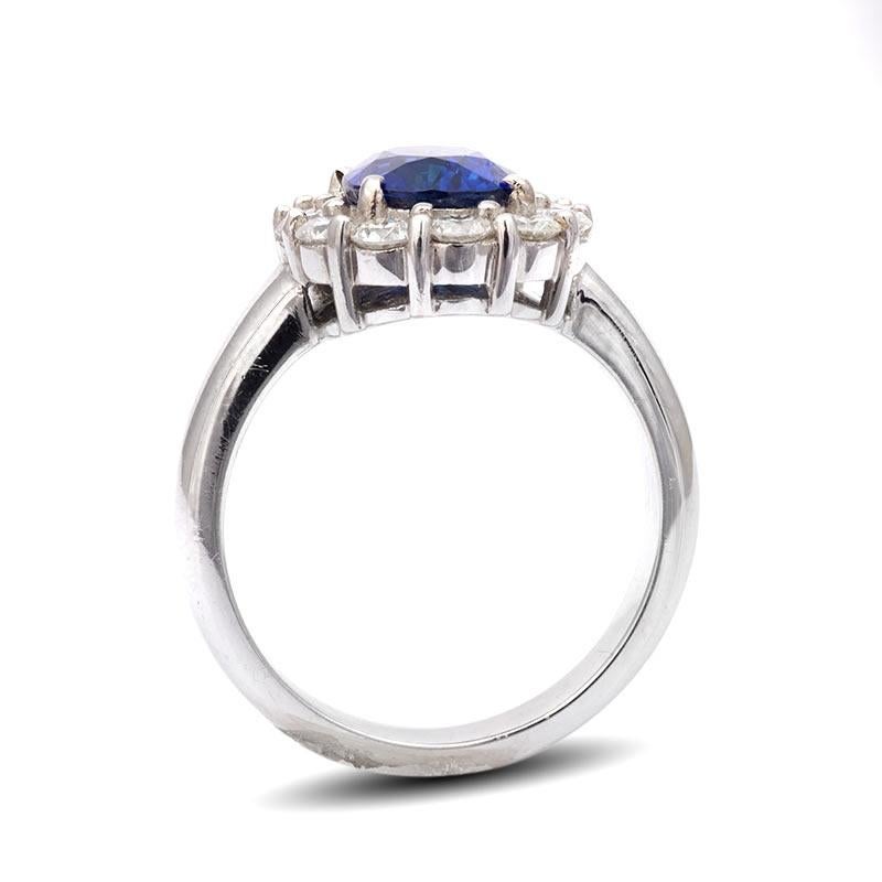 Women's Natural Blue Sapphire Stone 2.66 carats in 18KWG Ring with Diamonds / GIA Report For Sale