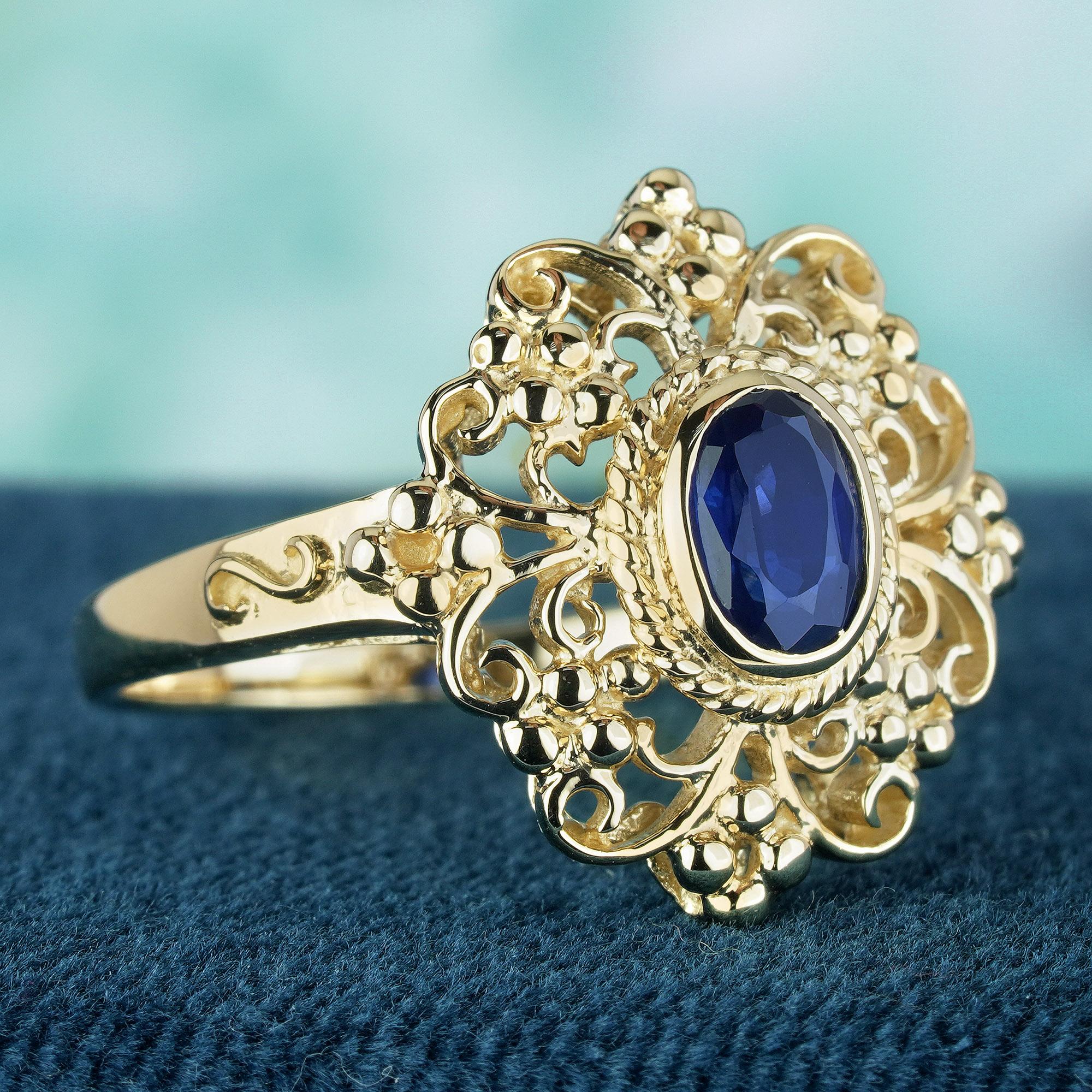 Édouardien Bague de style victorien en or jaune massif 9K avec saphir bleu naturel en vente
