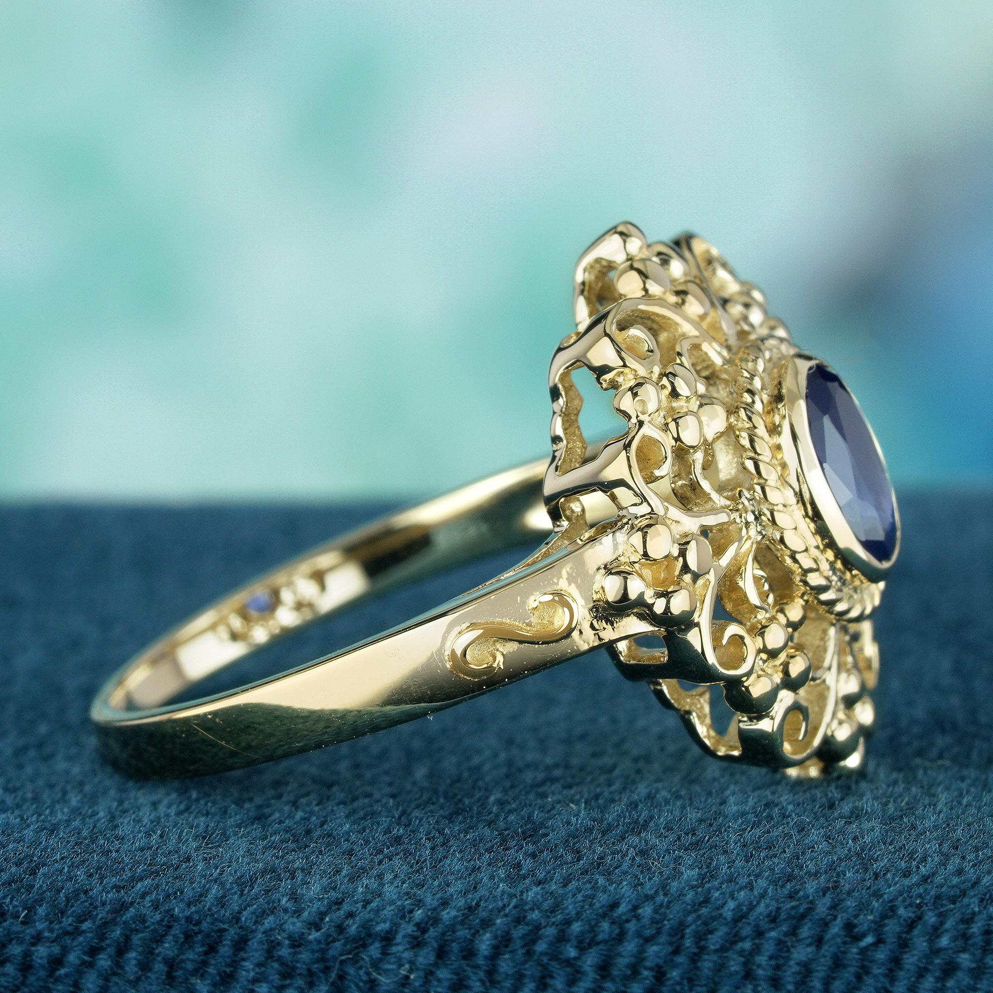 Taille ovale Bague de style victorien en or jaune massif 9K avec saphir bleu naturel en vente