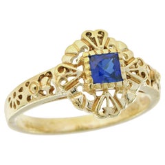 Bague filigrane de style vintage en or jaune massif 9 carats avec saphir bleu naturel