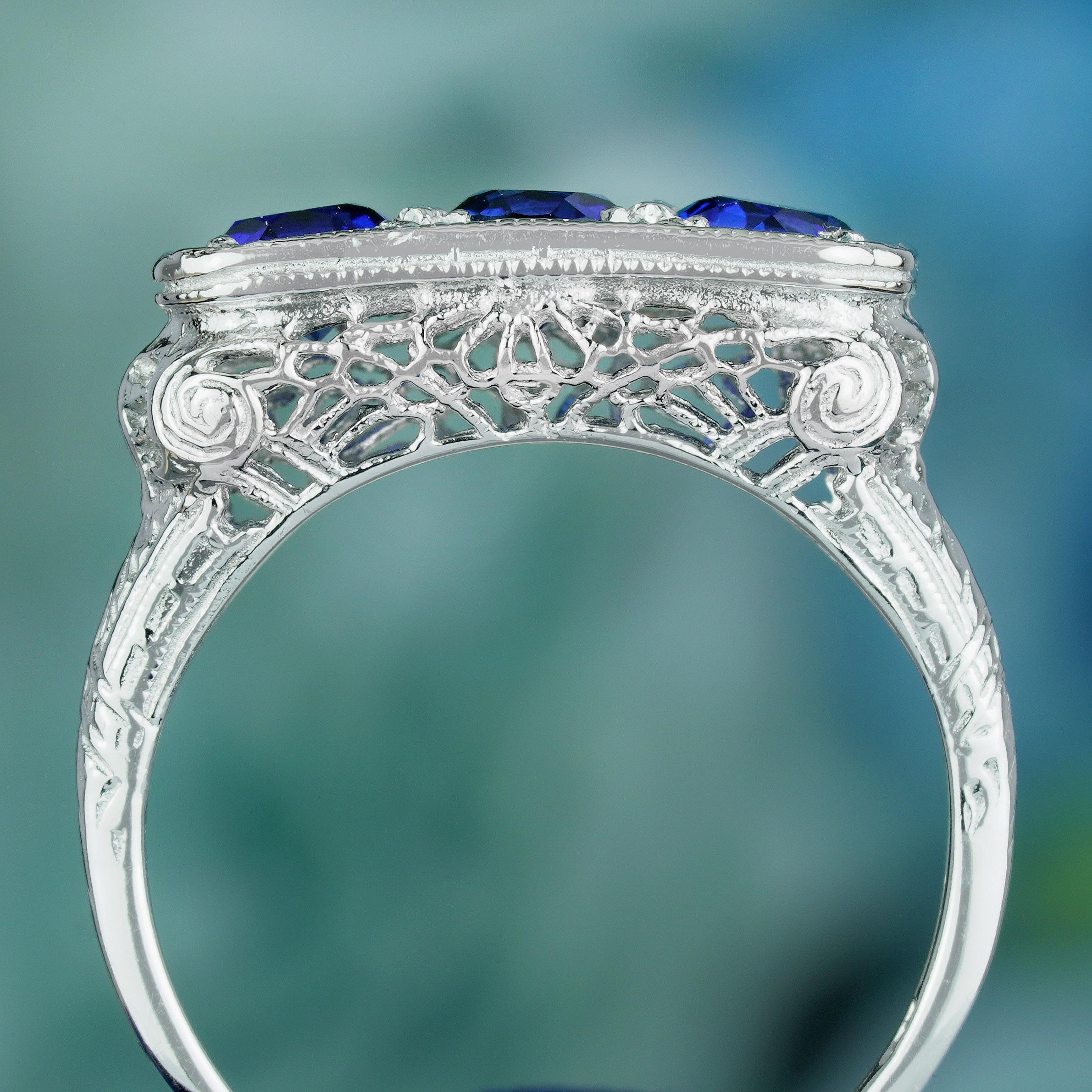 Natural Blue Sapphire Vintage Style Filigree Three Stone Ring in Solid 9K Gold In New Condition For Sale In Bangkok, TH
