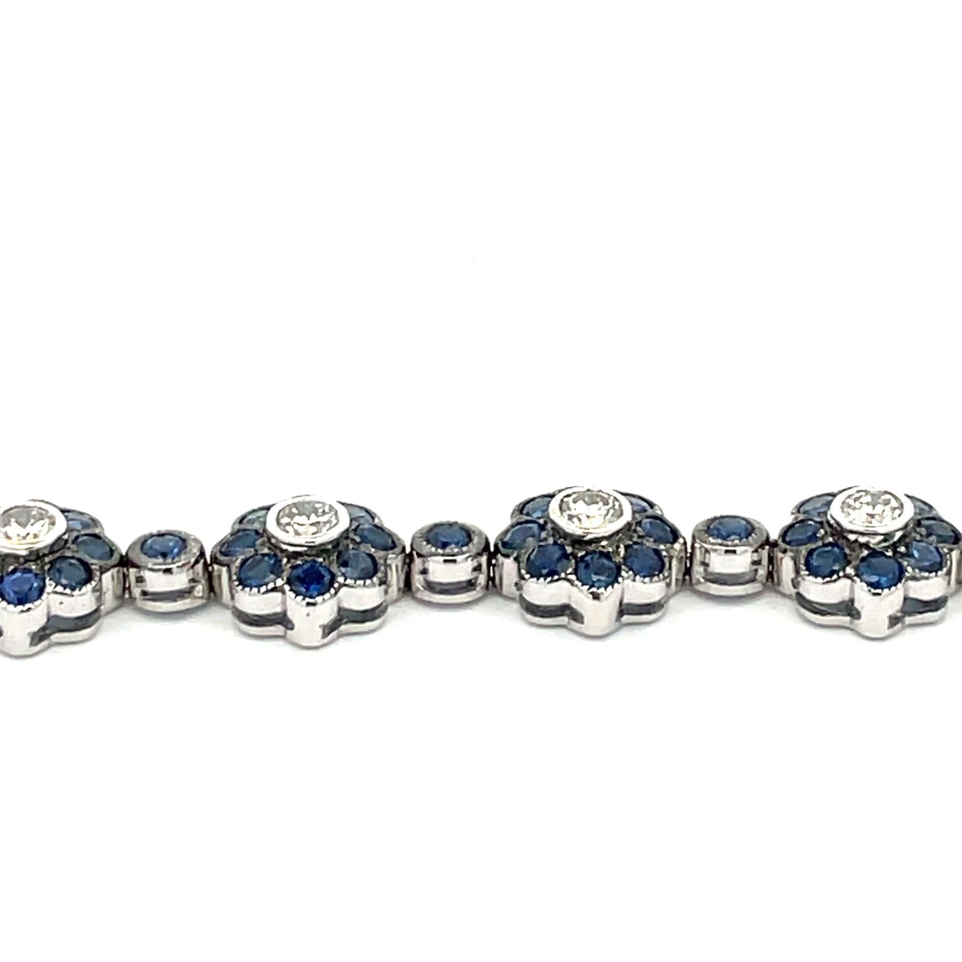 Natural Blue Sapphire & White Diamond Flower Bracelet in 18 Karat White Gold In New Condition For Sale In Westmount, CA