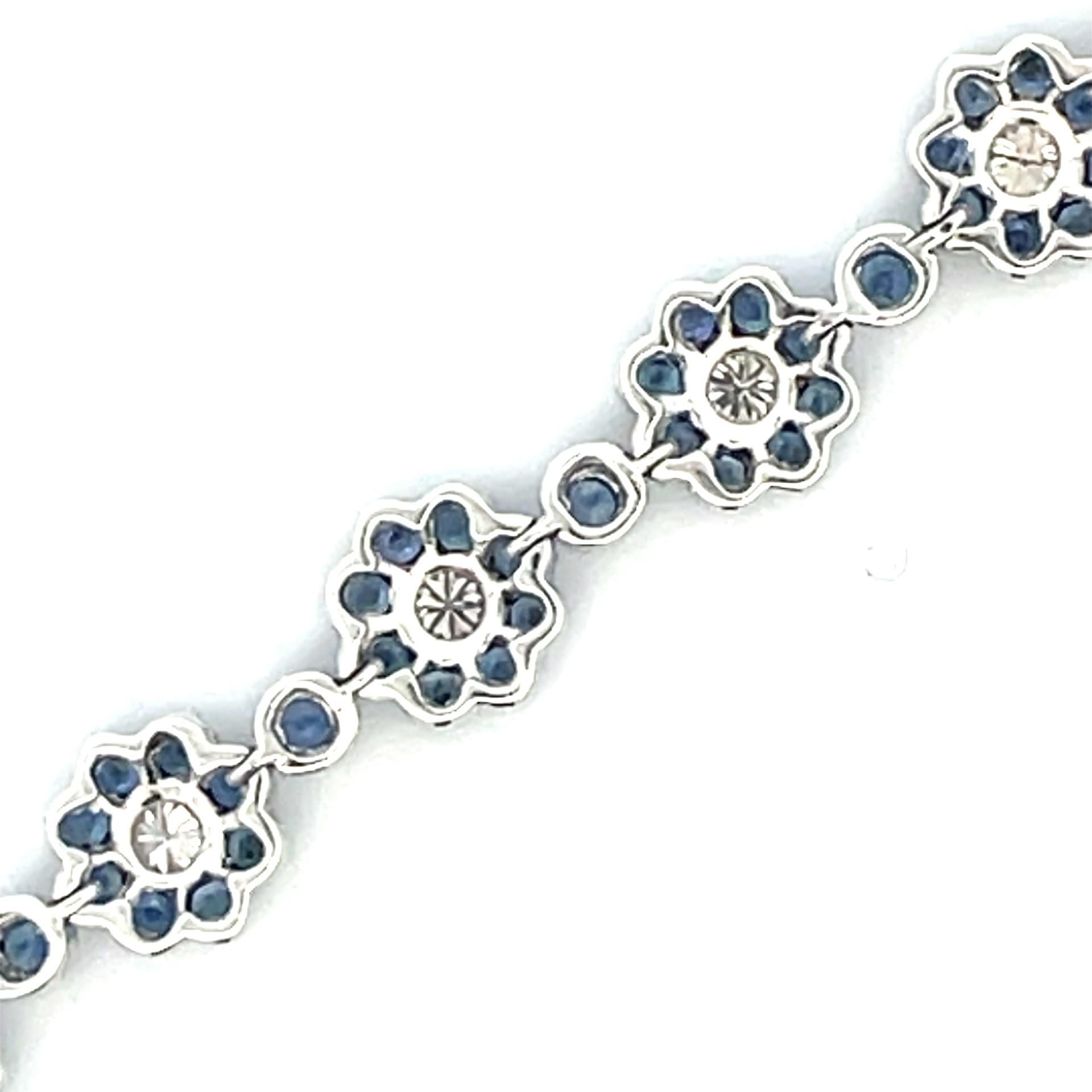 Women's Natural Blue Sapphire & White Diamond Flower Bracelet in 18 Karat White Gold For Sale