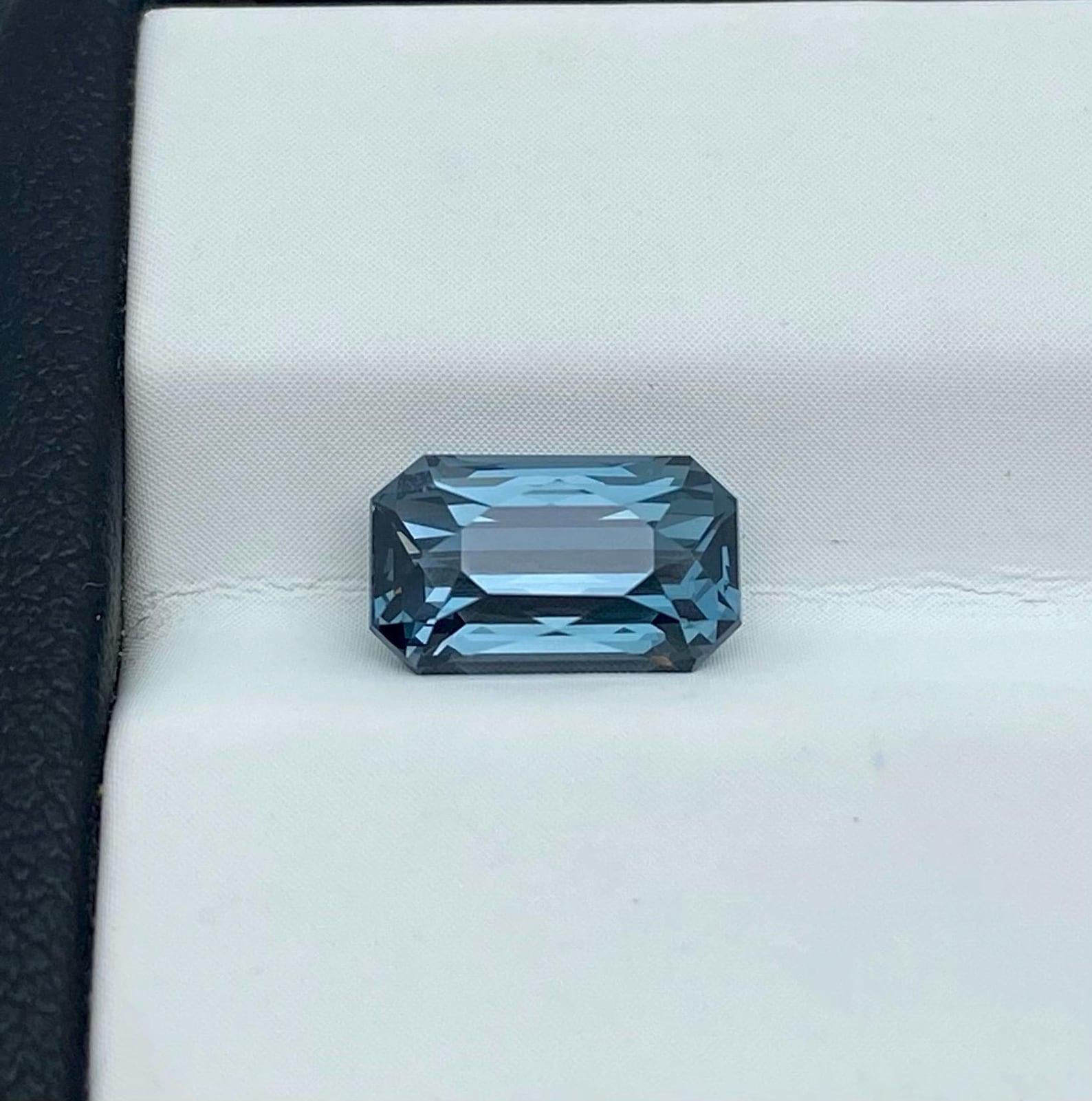 Natural Blue Spinel 2.14 ct., loose gemstone , Octagon cut, origin Tanzania, certificate GFCO

GFCO Laboratory certified
Gemstone Color: Blue
Gemstone Type: Spinel
Gemstone size: 9.13x5.49x4.49 mm.
Cut Grade: Very Good
Clarity/Grade: VS
Gemstone