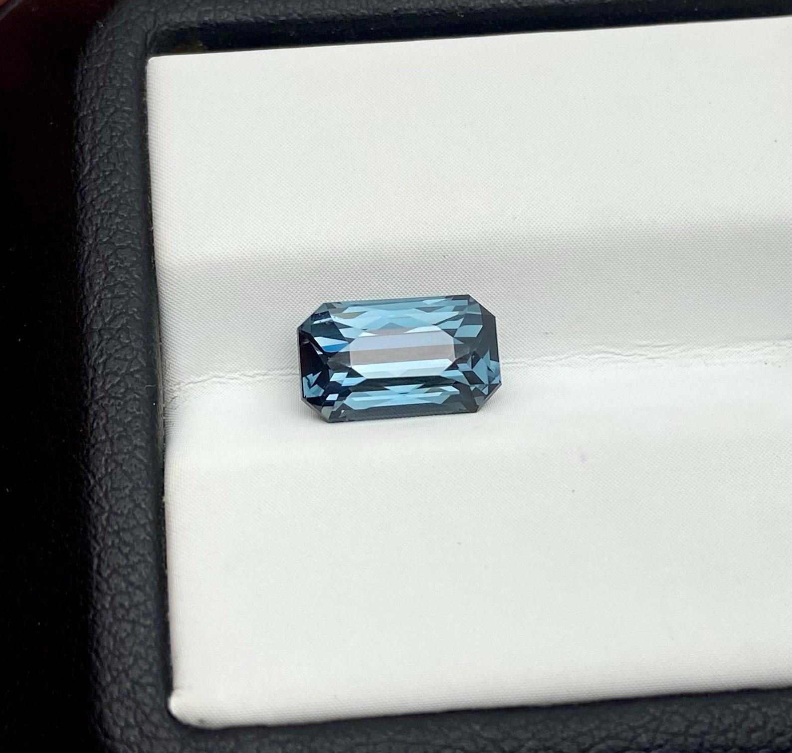 Natural Blue Spinel 2.14 ct., loose gemstone , Octagon cut, origin Tanzania For Sale 1