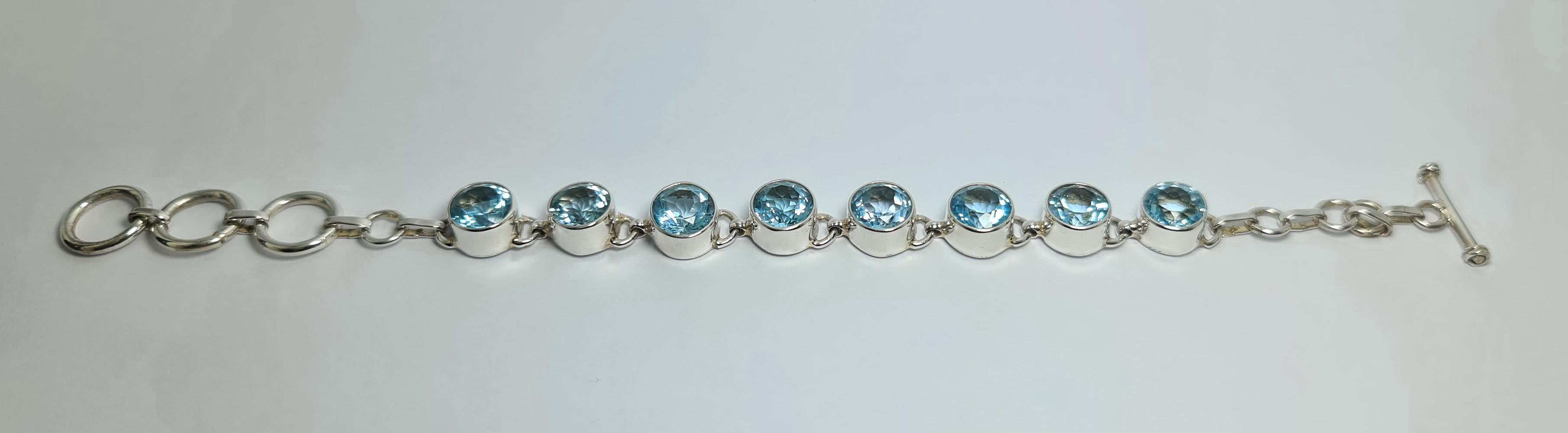 Round Cut Natural Blue Topaz .925 Sterling Silver Adjustable Bracelet For Sale