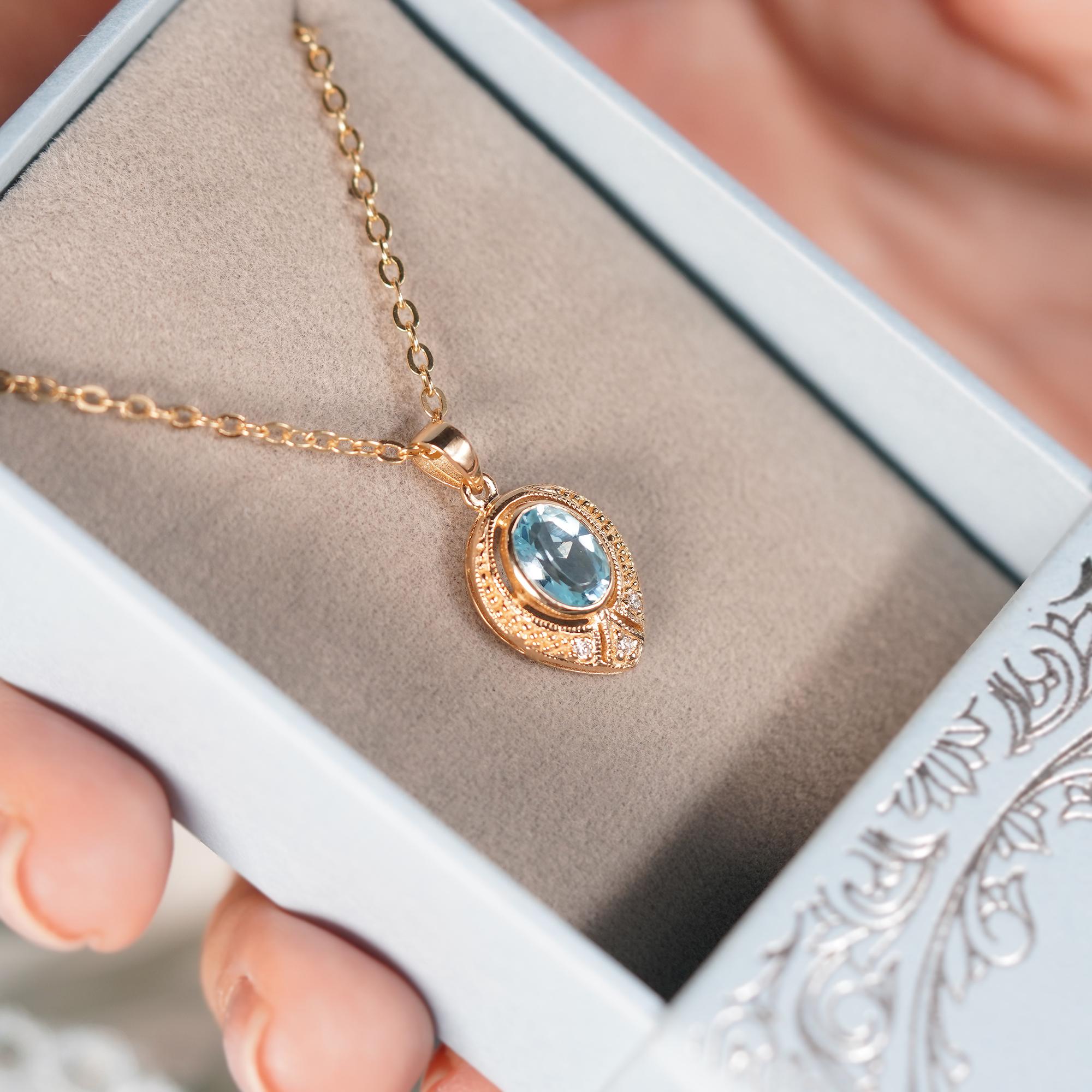 Natural Blue Topaz and Diamond Vintage Style Pendant in solid 9K Yellow Gold In New Condition For Sale In Bangkok, TH