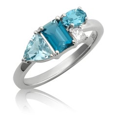 Topacio Azul Natural, Aguamarina y Diamante 1,46 quilates de peso total en 14KWG Anillo