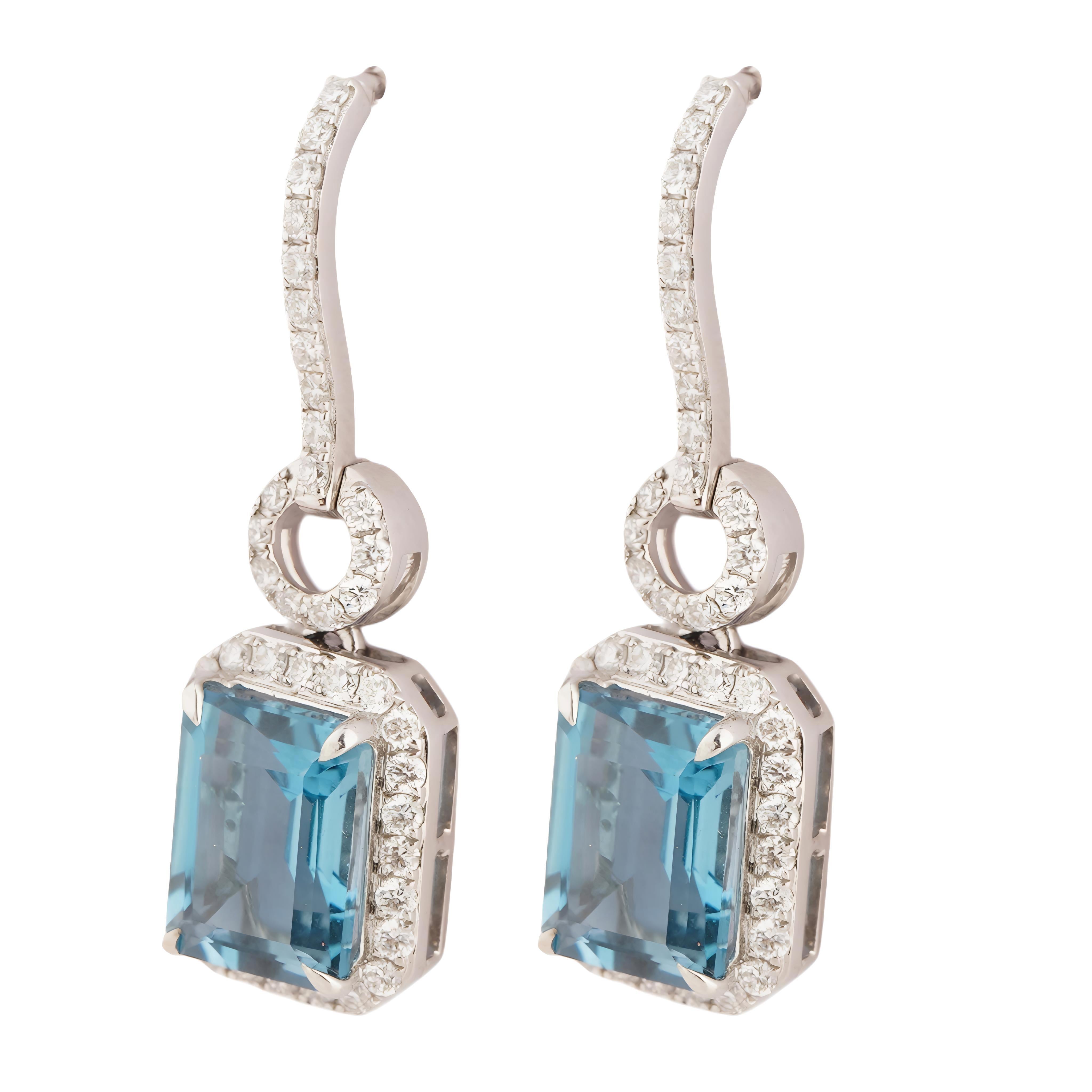 Natürlicher Blautopas-Diamant-Ohrring aus 18 Karat Gold Damen im Angebot