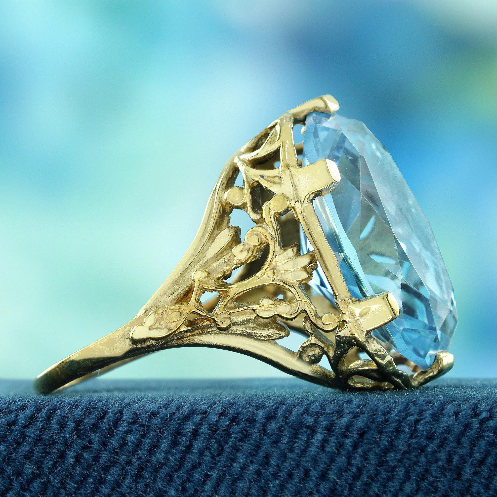 Taille ovale Bague cocktail filigrane de style vintage en or jaune 9 carats massif en vente