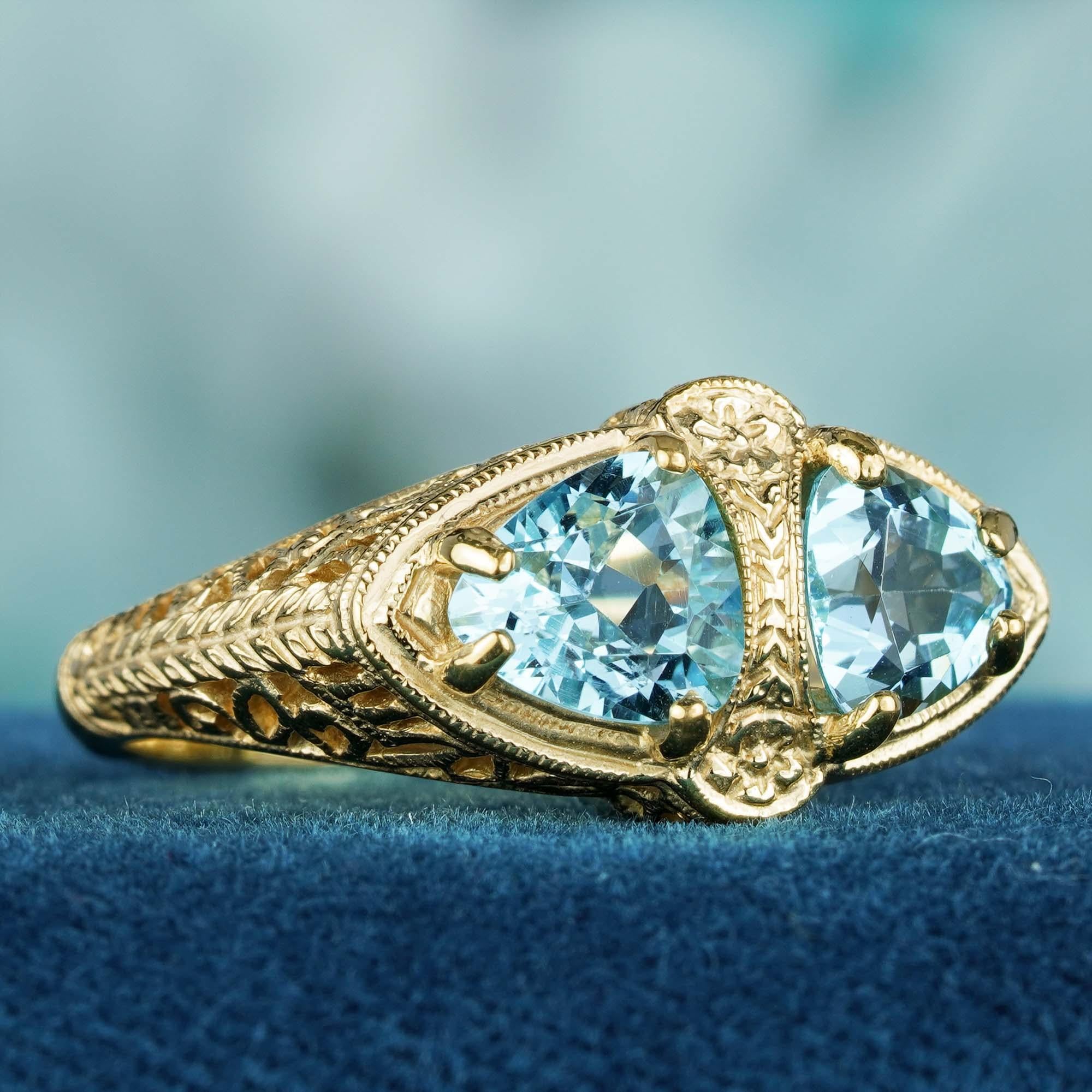 Im Angebot: Filigraner Doppelsteinring aus massivem 9K Gold mit natürlichem blauem Topas im Vintage-Stil () 2