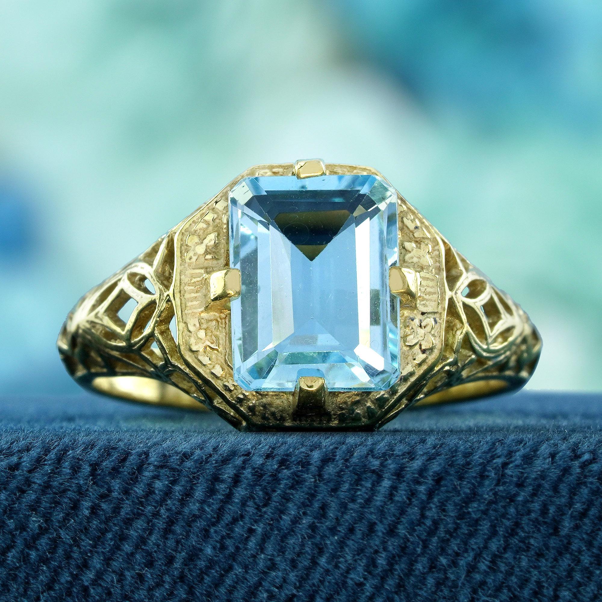 Edwardian Natural Blue Topaz Vintage Style Filigree Ring in Solid 9K Yellow Gold For Sale