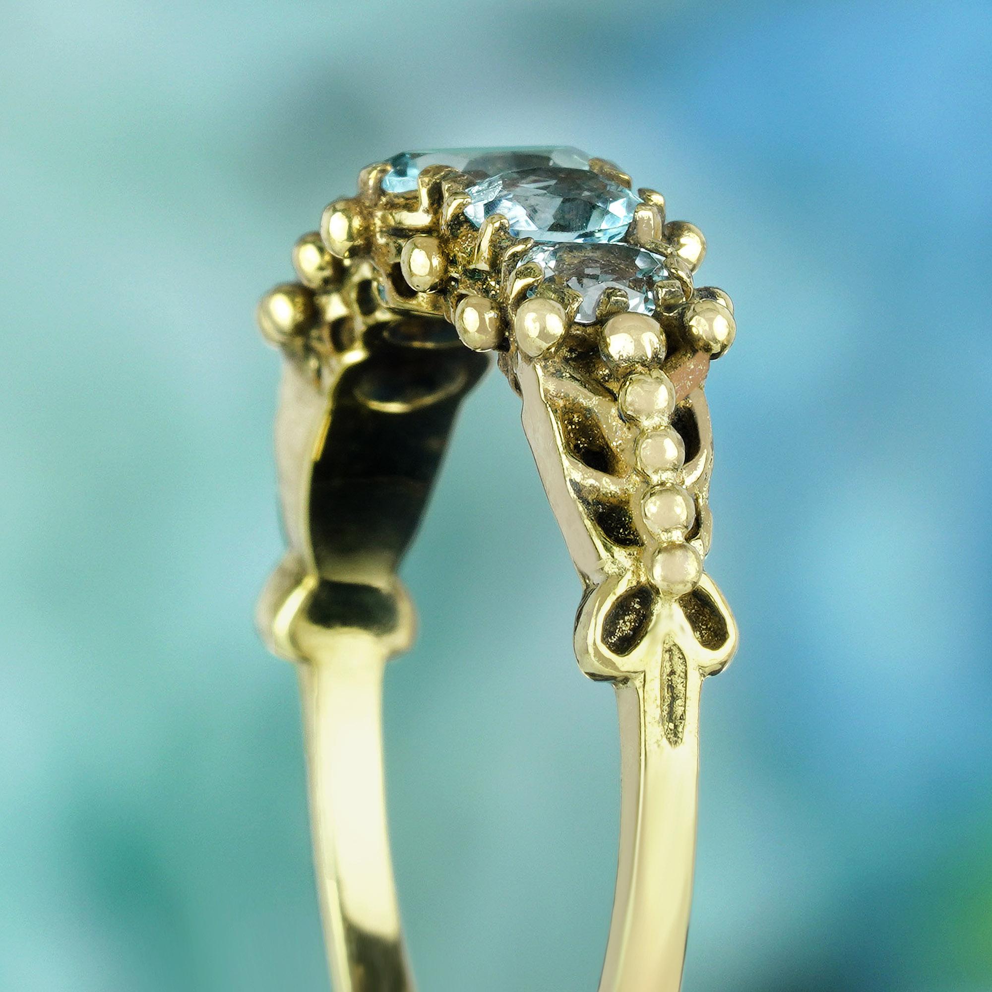 Natürlicher blauer Topas im Vintage-Stil Fünf-Stein-Ring aus massivem 9K Gelbgold Damen im Angebot