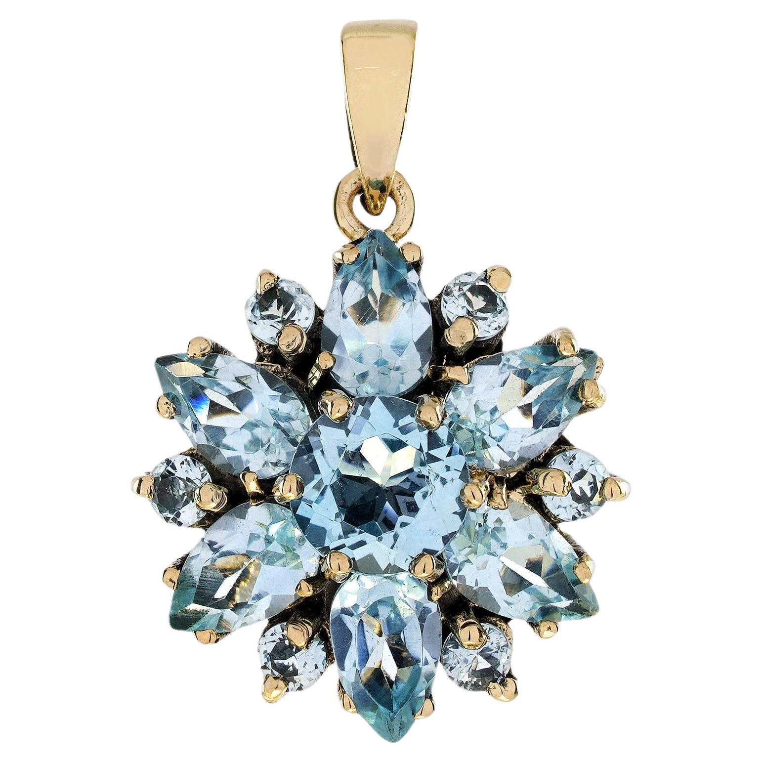 Natürlicher blauer Topas Vintage-Cluster-Anhänger mit Blumenmuster im Vintage-Stil aus 9K Gelbgold