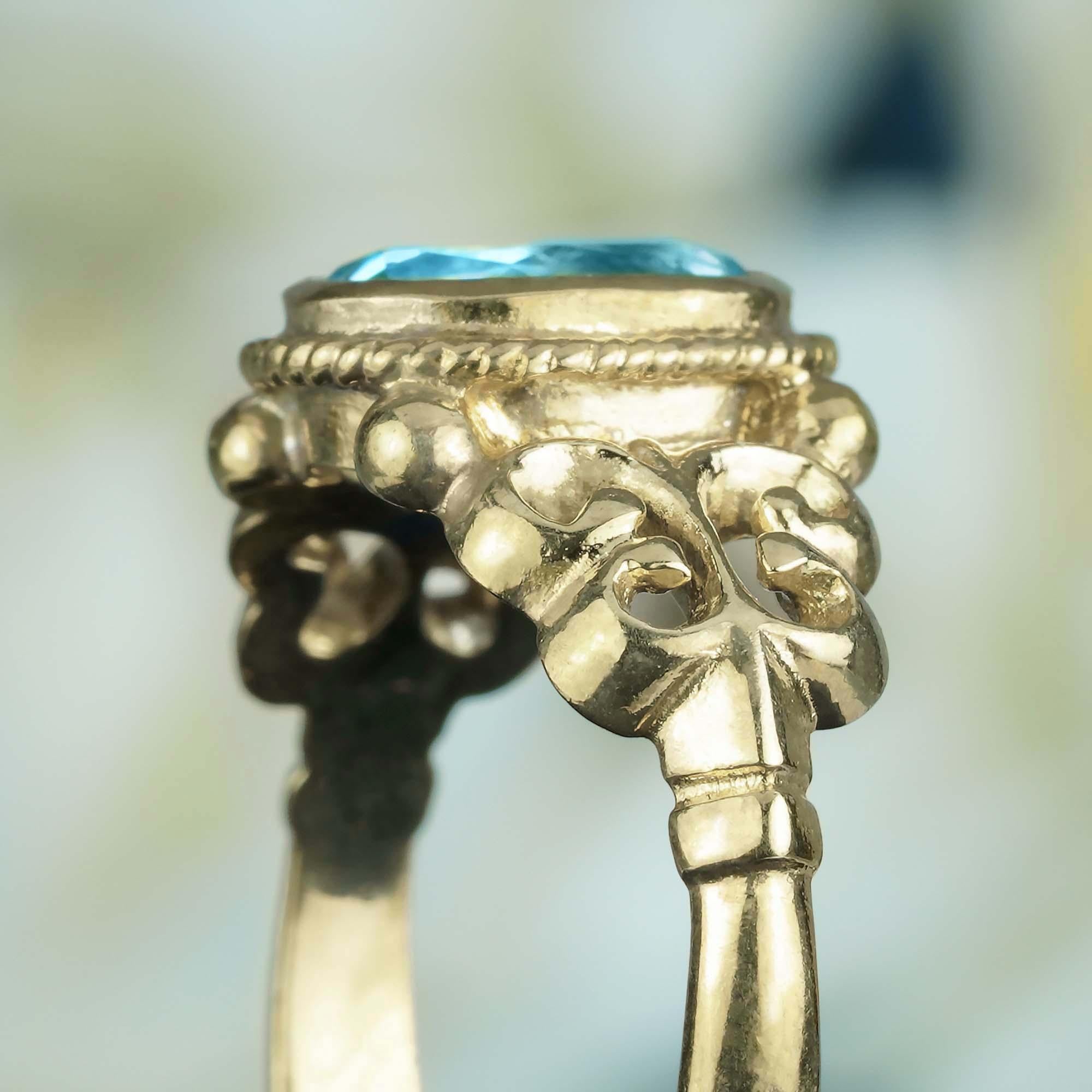 Bague de style vintage en or jaune 9 carats massif avec topaze bleue naturelle Pour femmes en vente