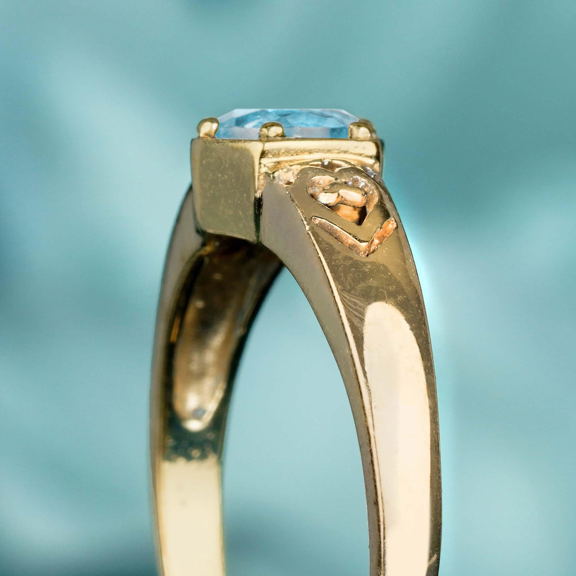 Women's Natural Blue Topaz Vintage Style Solitaire Engagement Ring in Solid 9K Gold For Sale