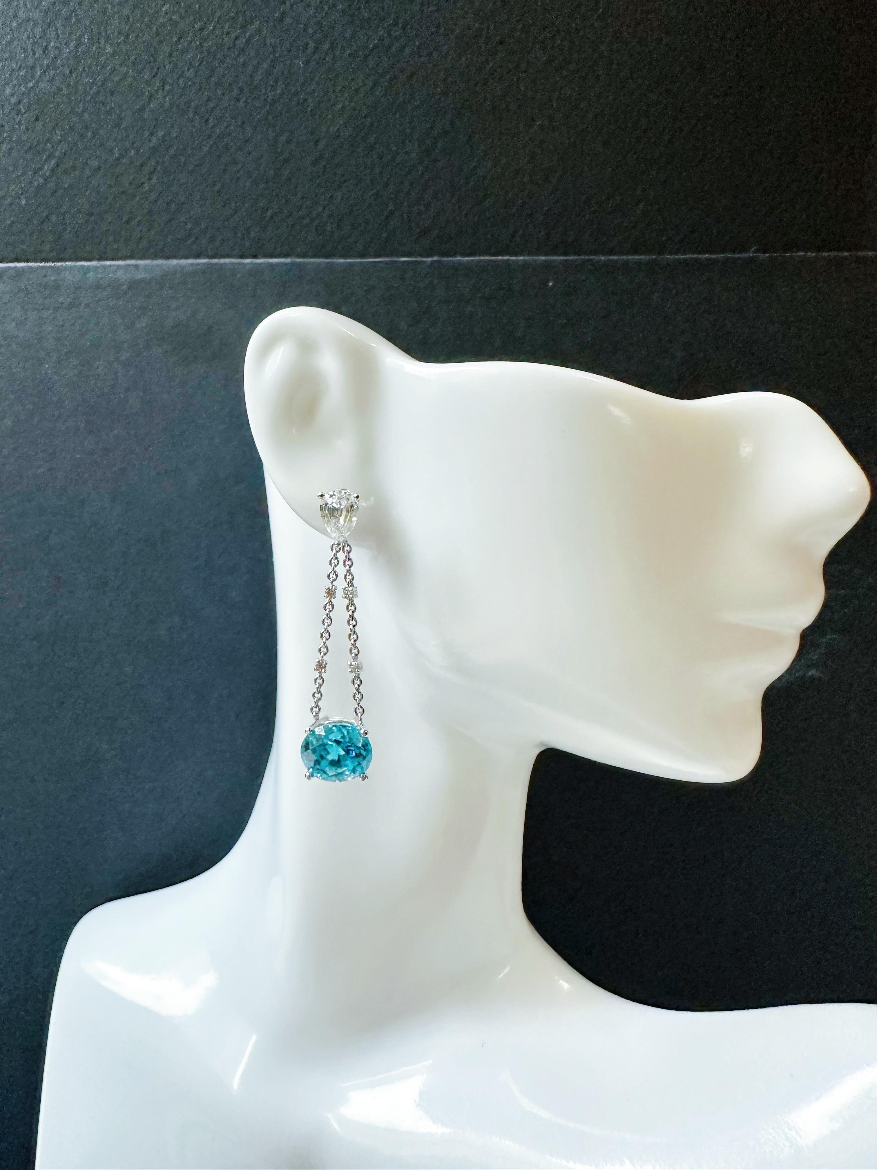 Natural Blue Zircon and White Sapphire Drop Earrings in 18K White Gold Diamond in vendita 12