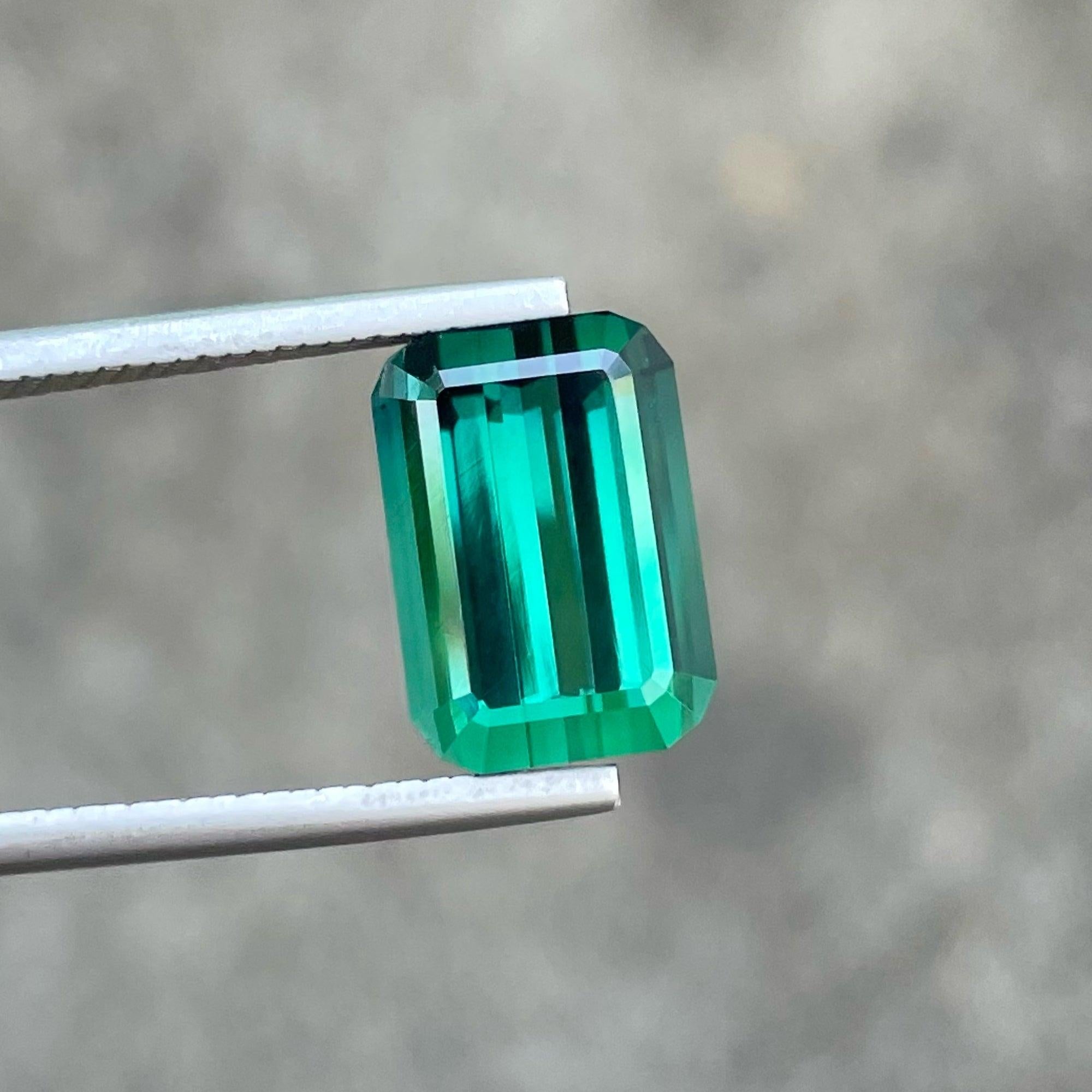 Women's or Men's Natural Bluish Green Loose Tourmaline Gemstone 7.20 Carats Emerald Cut