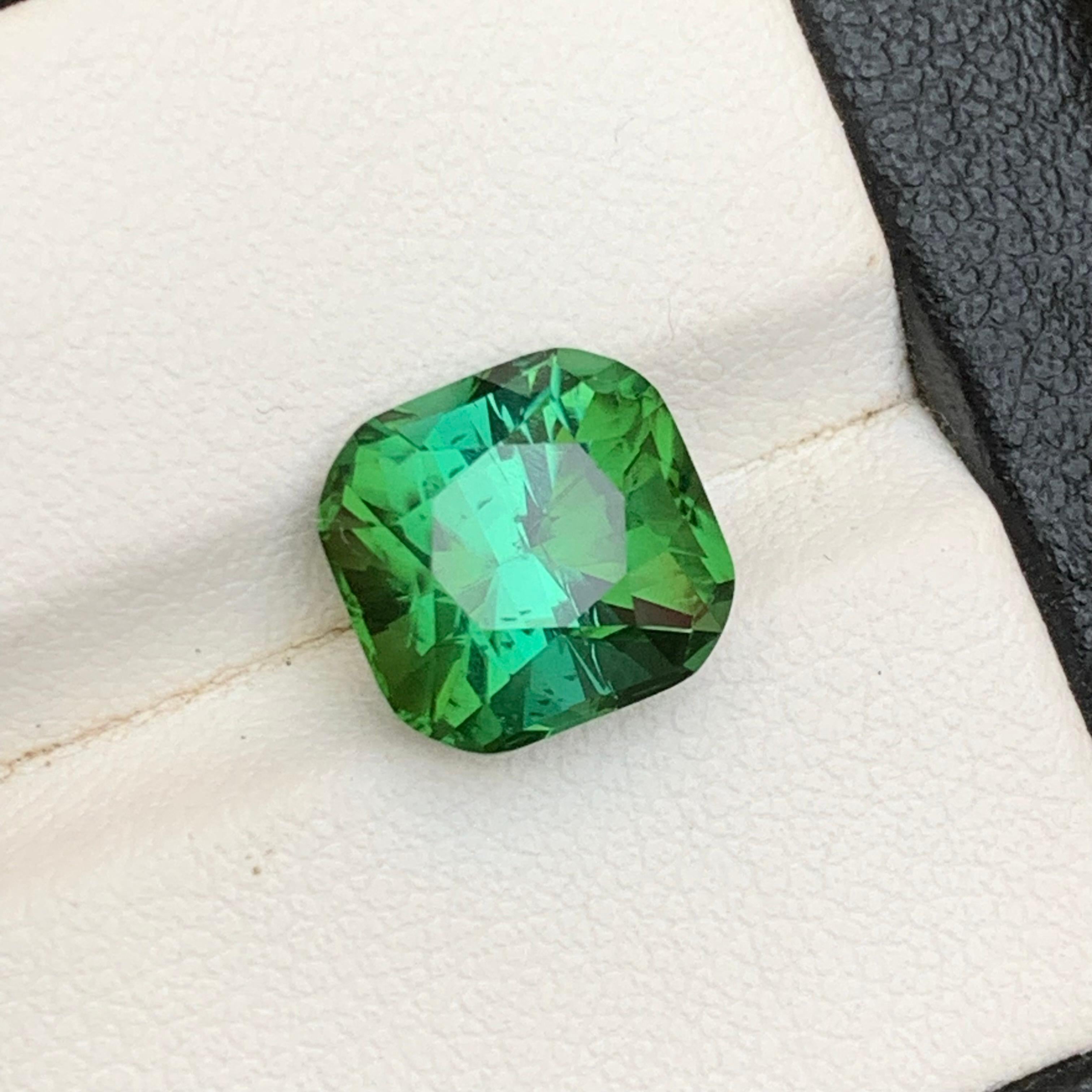 Femenino o masculino Gema suelta de turmalina verde natural azulada de 4,75 qt, talla cojín, para anillo en venta