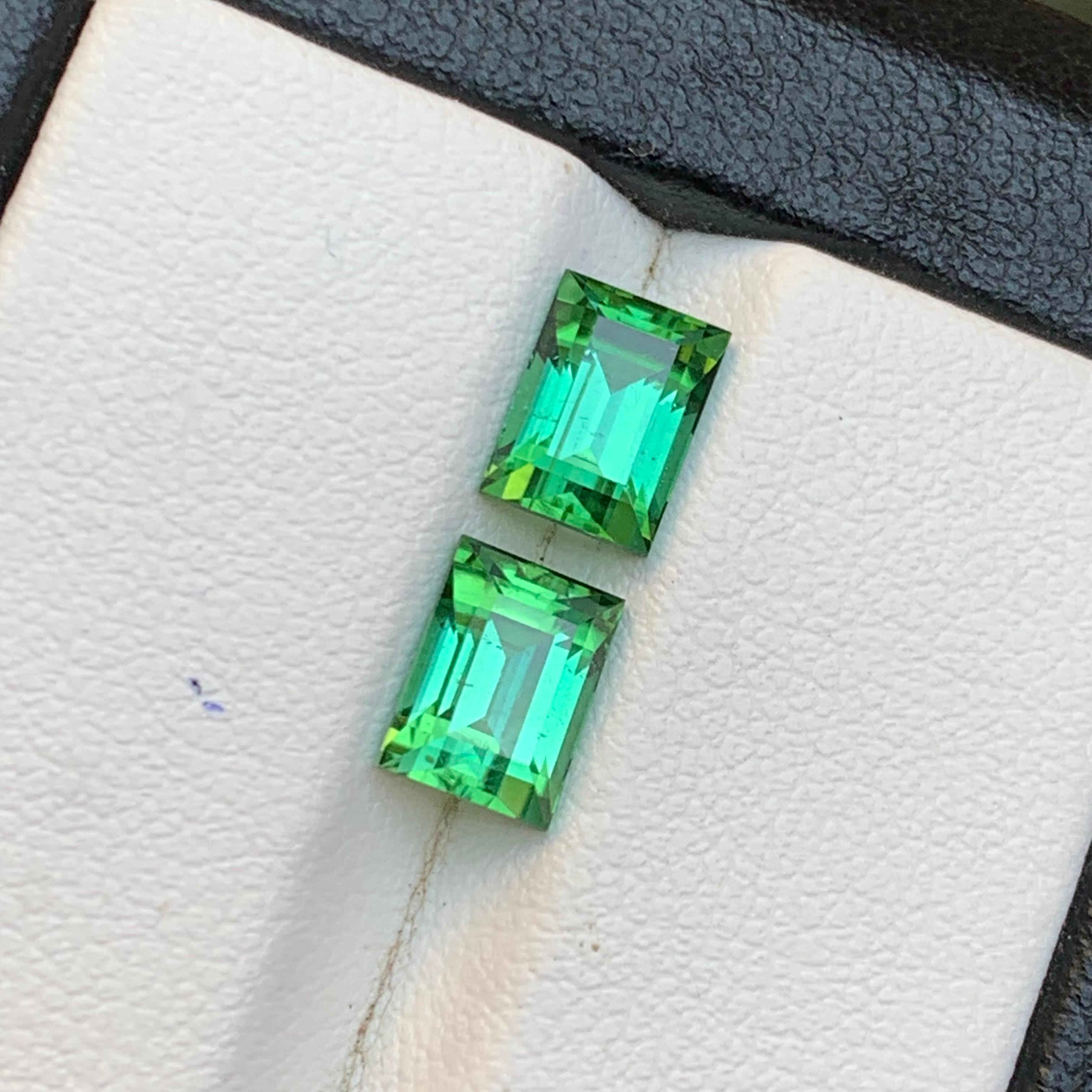 Paire de pierres précieuses en vrac Greene Greene Greene Greene & Greene Naturelle 3.10Ct Baguette Cut Tourmaline en vente 5