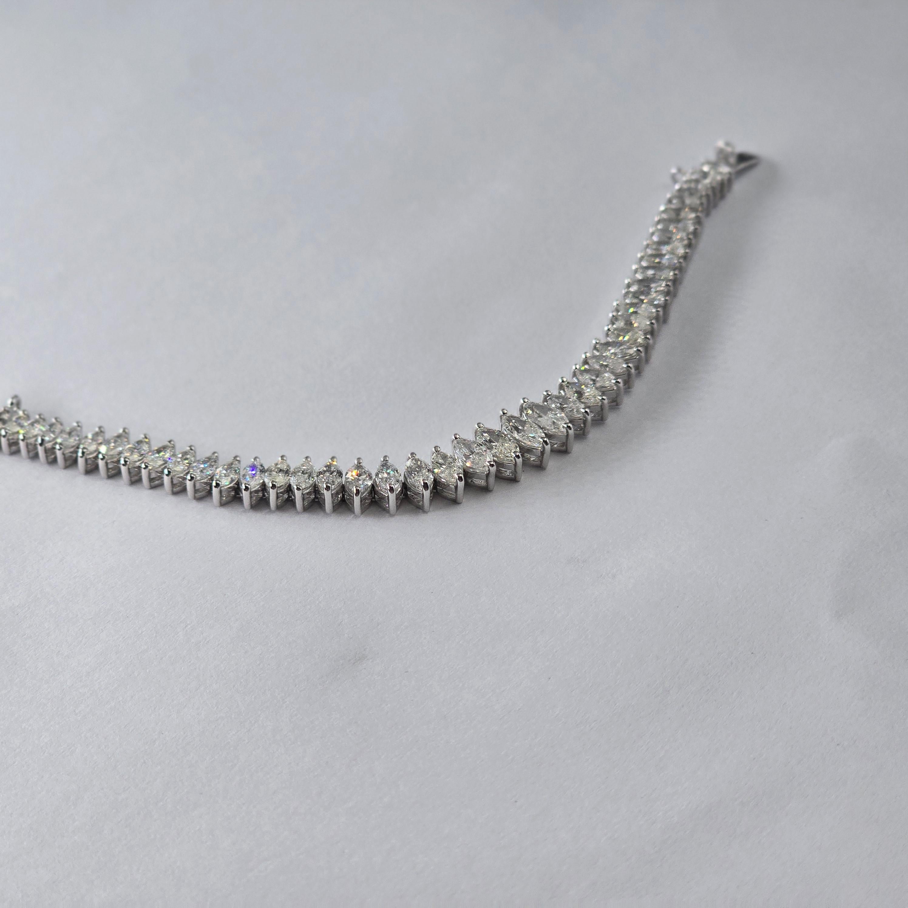 Mixed Cut Natural diamond  bracelet with 14k gold For Sale