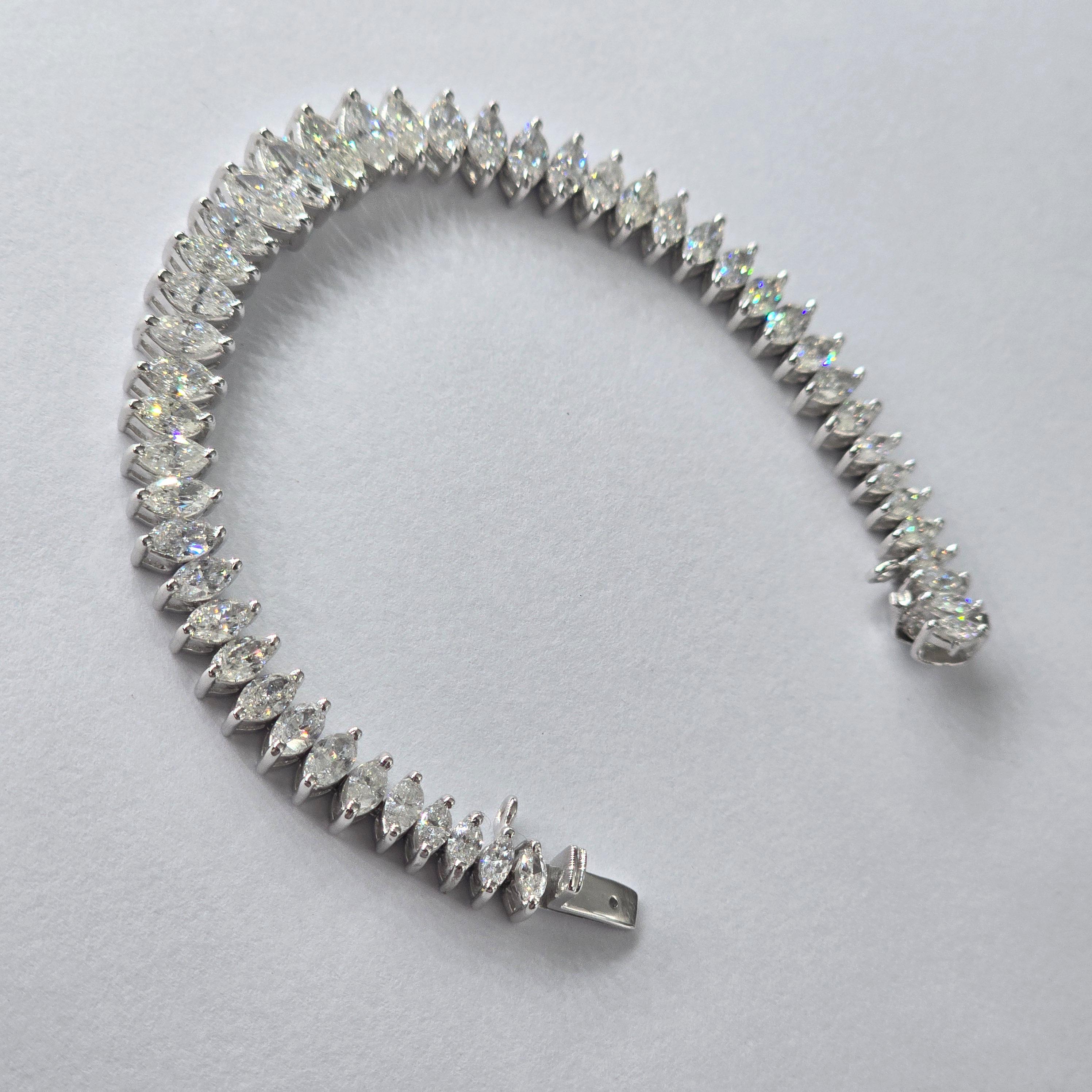Natural diamond  bracelet with 14k gold In New Condition For Sale In jaipur, IN