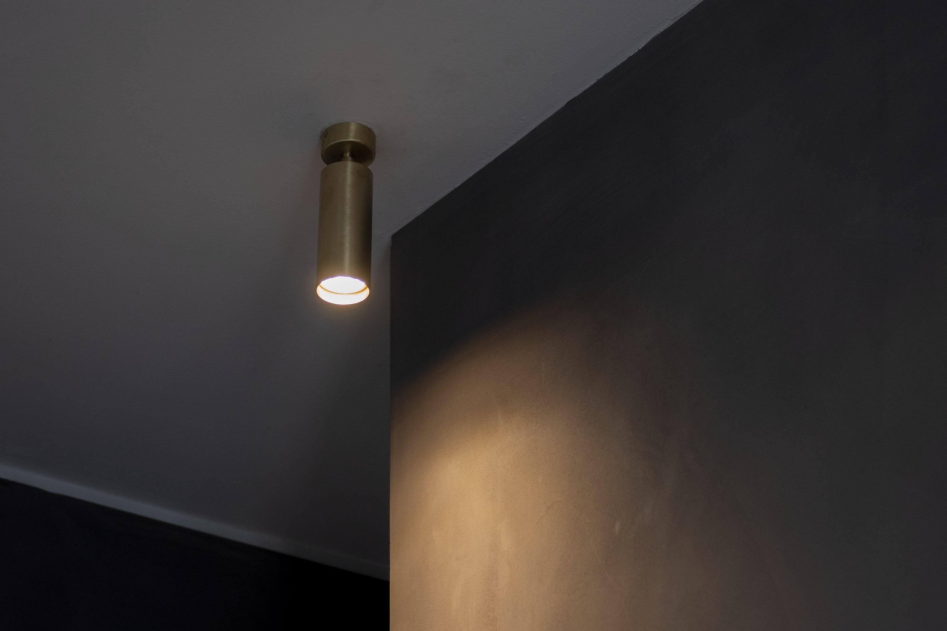 Natural Brass Contemporary-Modern Ceiling Light Handcrafted in Italy by 247lab In New Condition For Sale In Saonara, IT