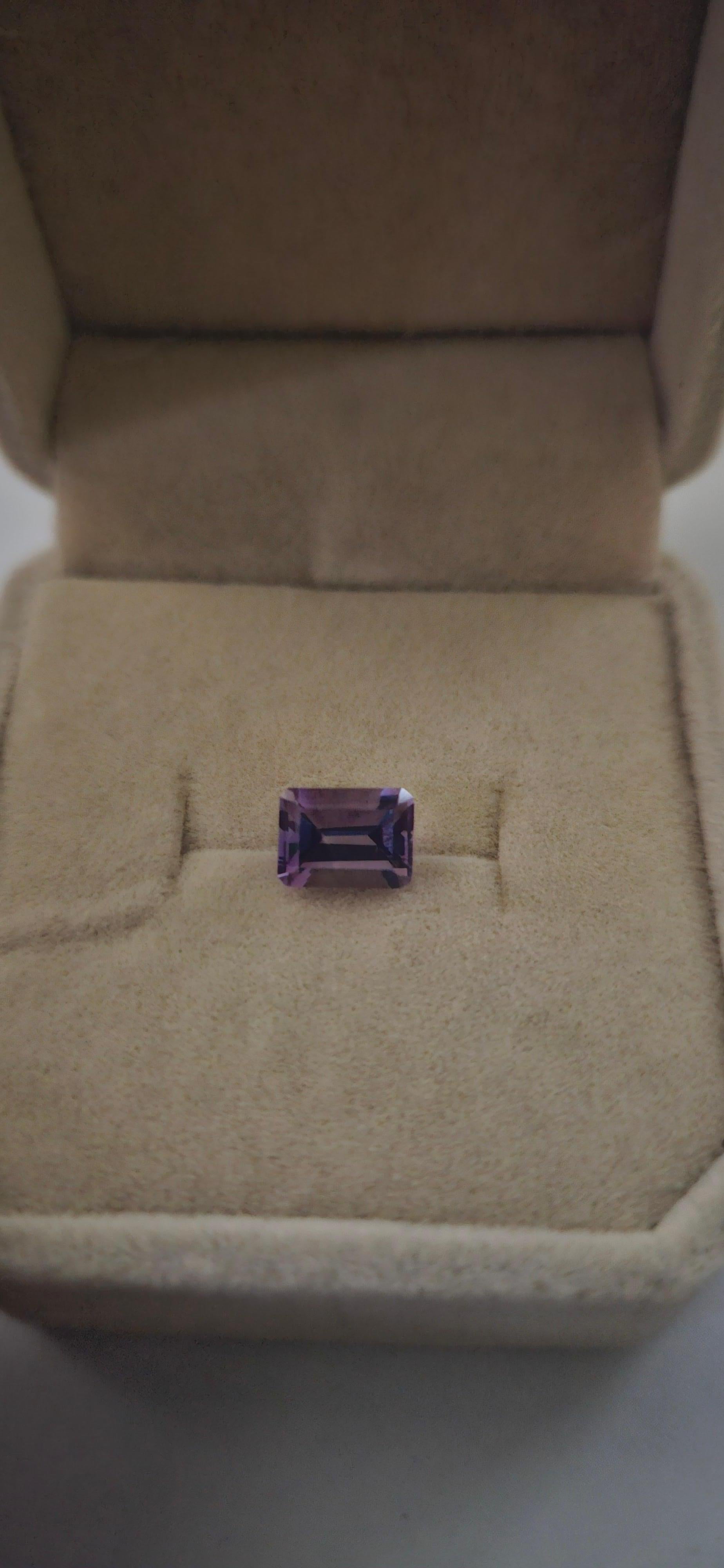 Natural Brazil Amethyst 1.5 ct Emerald Cut Gemstone Brazil 8X6 In New Condition For Sale In Warren, NJ