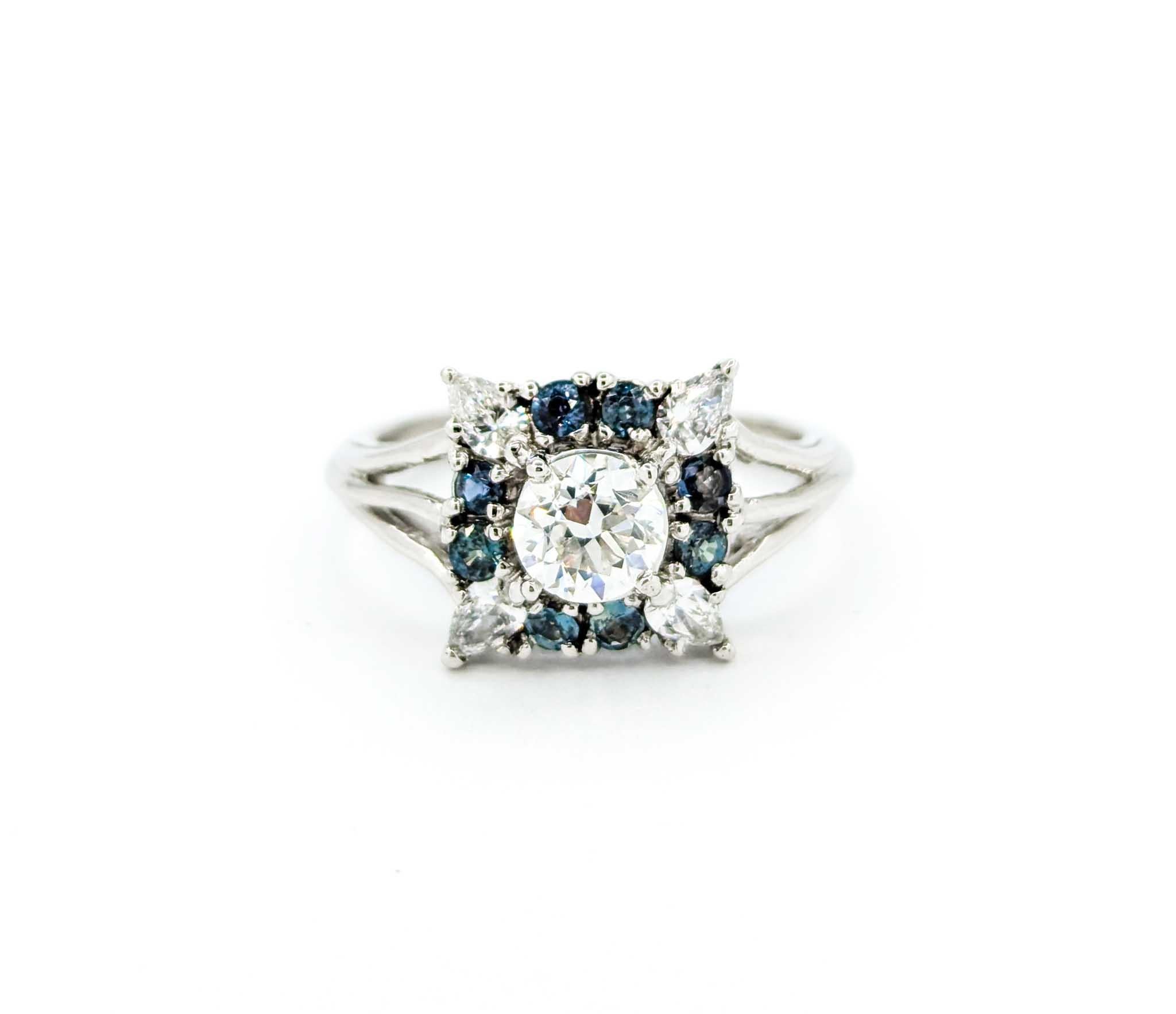 Ring aus Platin mit natürlichem brasilianischem Alexandrit und Diamant im europäischen Schliff 4