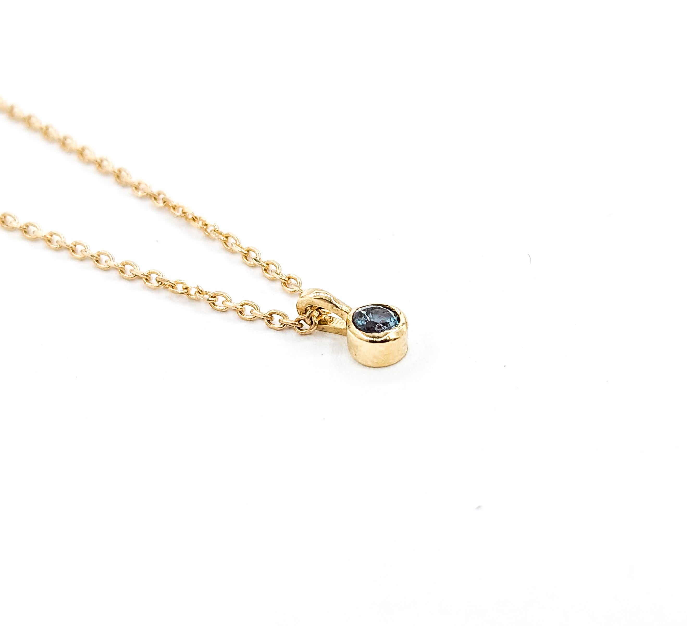 Natürlicher brasilianischer Alexandrit-Anhänger mit Kette aus Gelbgold Damen