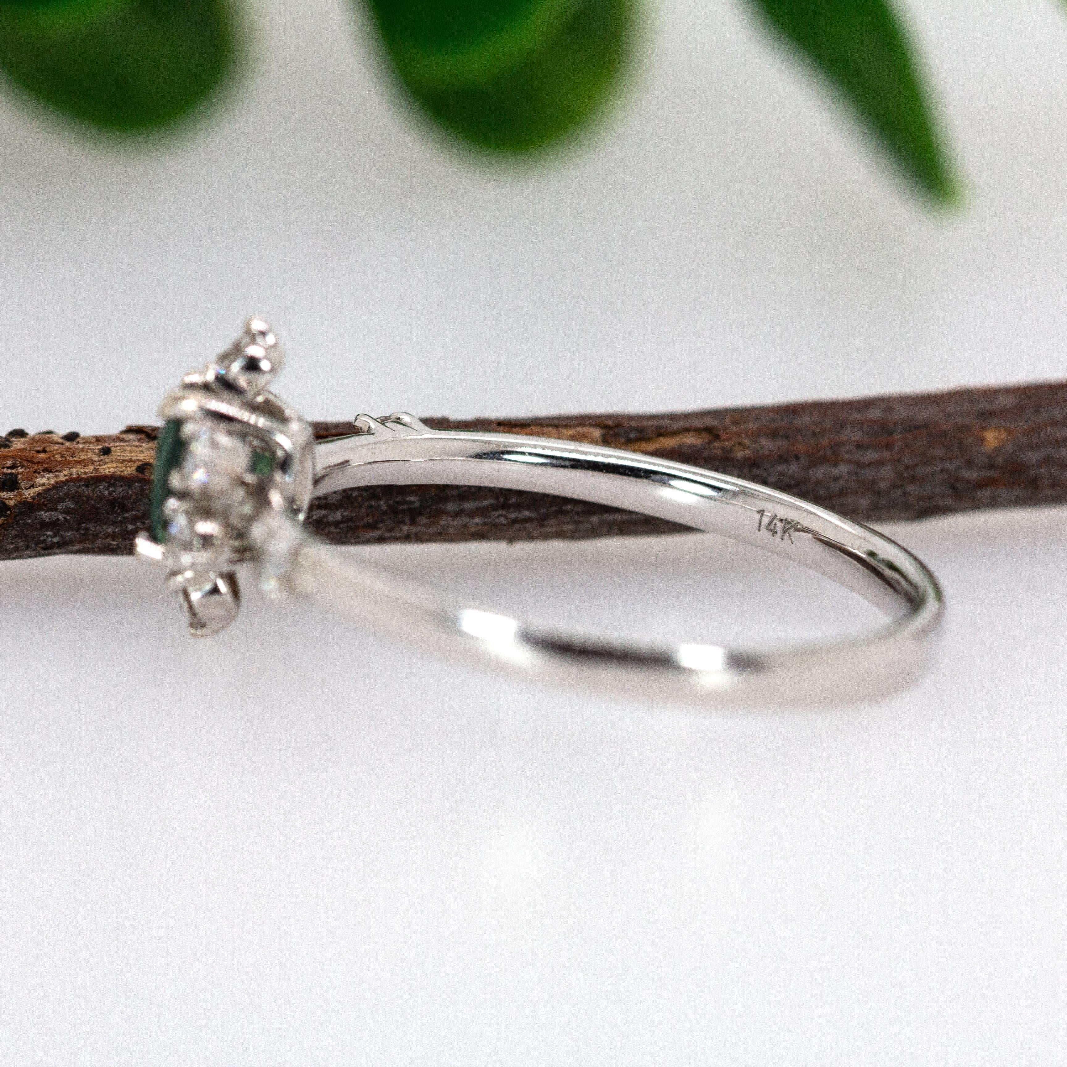 Natural Brazilian Alexandrite Ring w Diamond Accents in Solid 14K Gold OV 5x4mm en vente 2