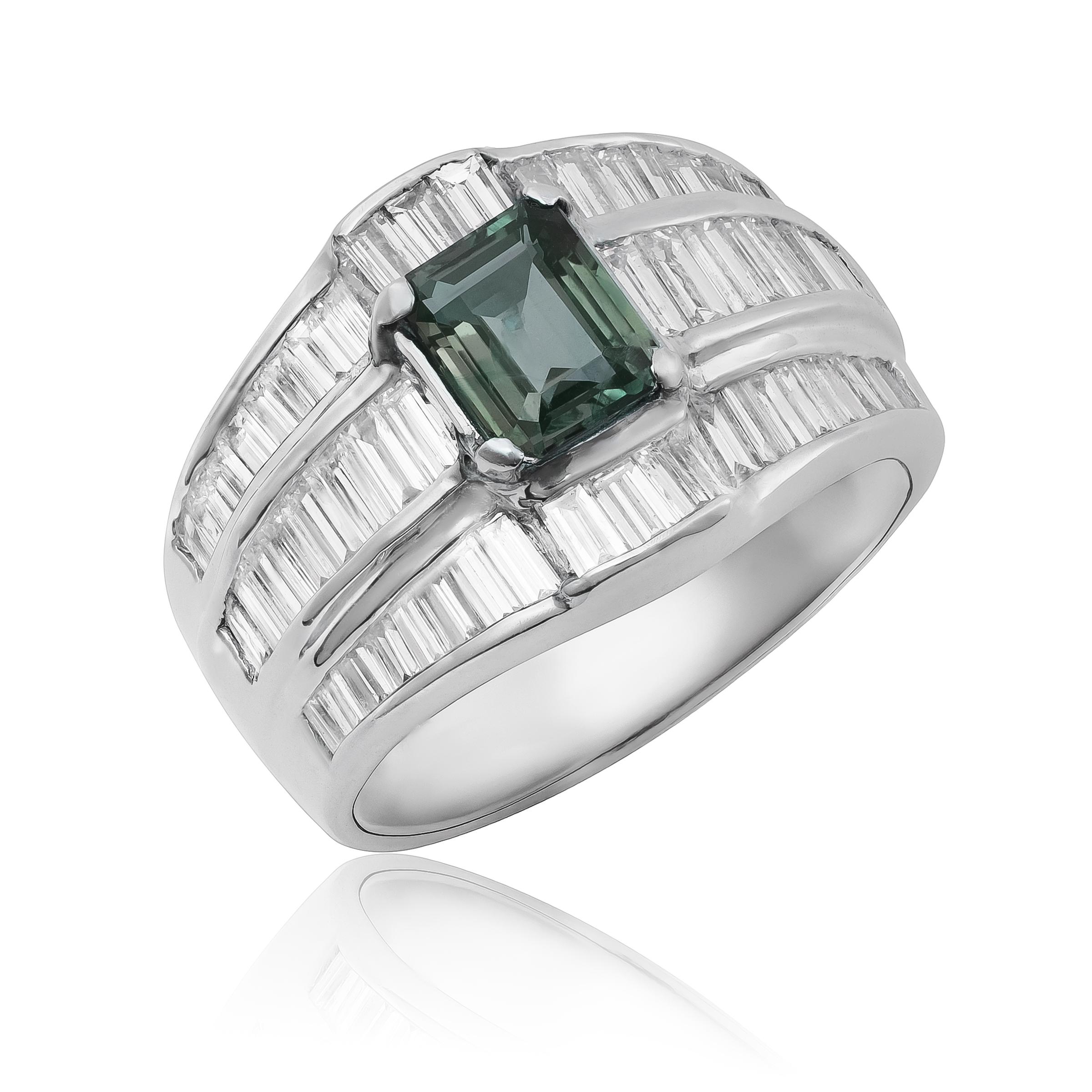 Experience rare elegance with this platinum ring, showcasing a remarkable 1.08-carat natural Brazilian alexandrite—a gemstone prized for its strong color-change effect, shifting from green to purplish hues. Framed by an impressive 1.70 carats of