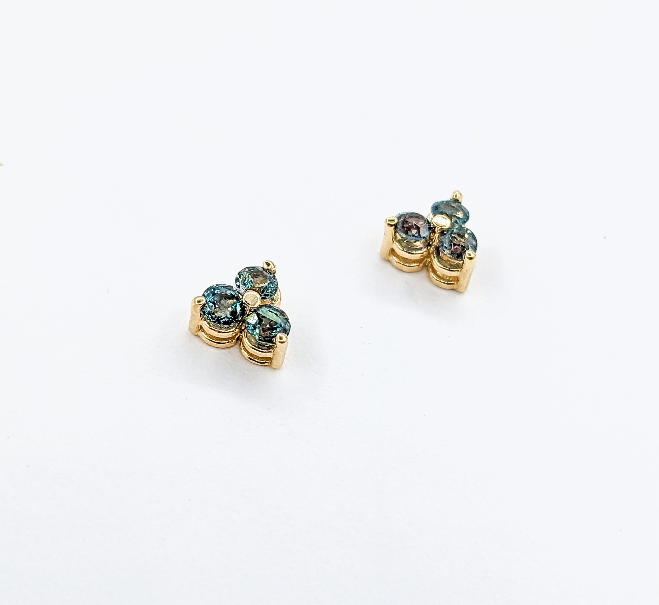 Round Cut Natural Brazilian Alexandrite Stud Earrings in Yellow Gold For Sale