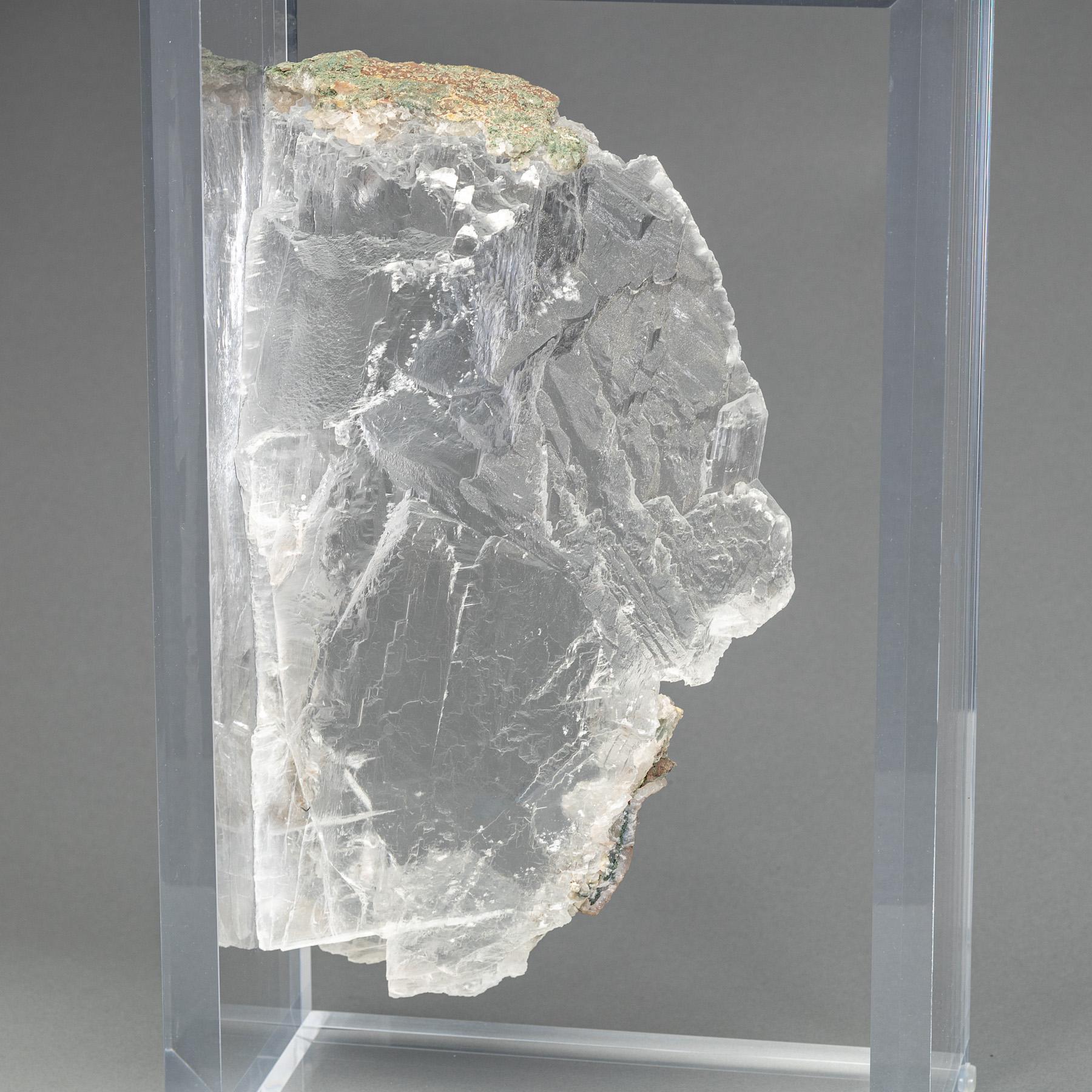 Natural Brazilian Selenite specimen mounted in original design acrylic base For Sale 4