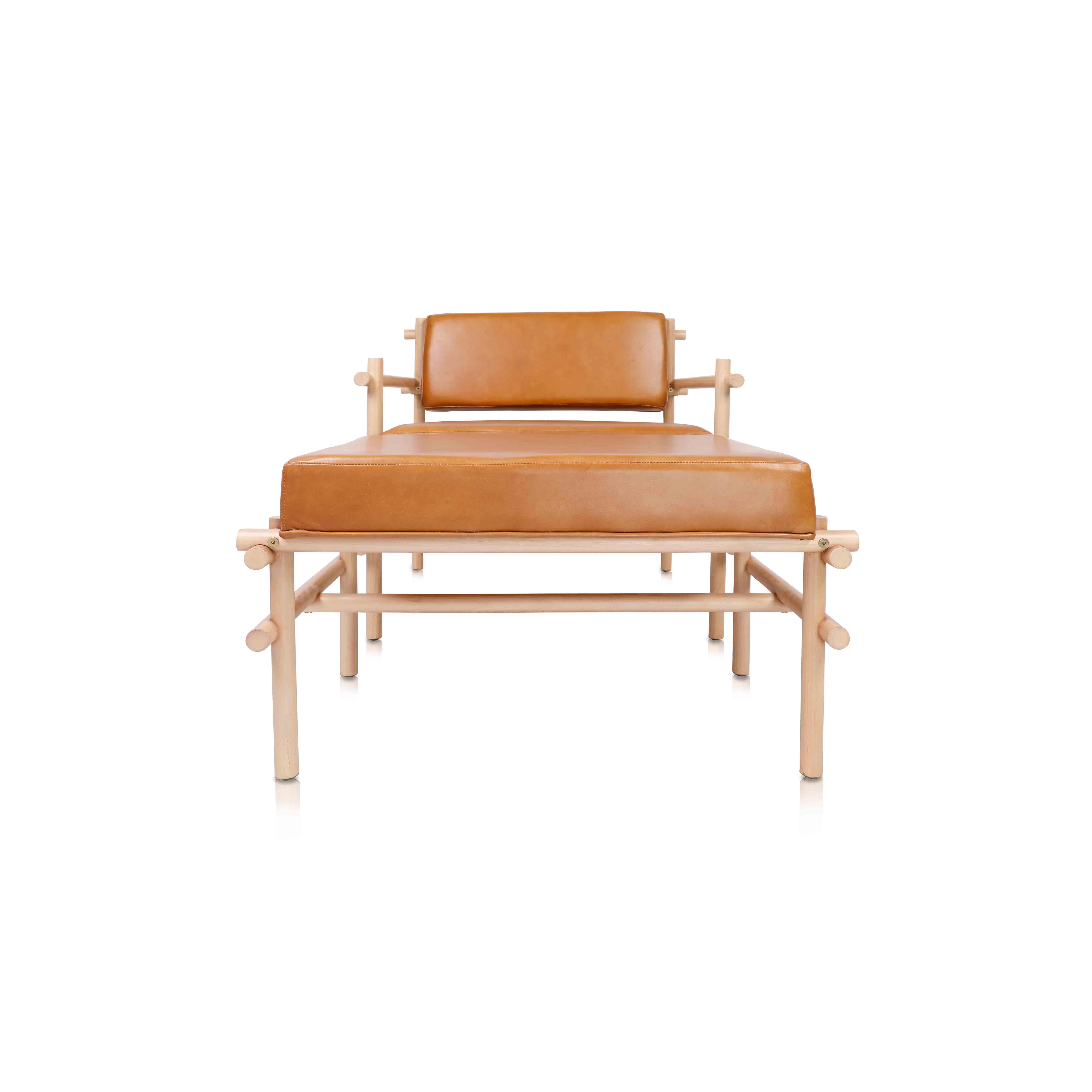 Minimalist Natural Brazilian Wood Pipa Armchair in Naked Style from Tiago Curioni For Sale
