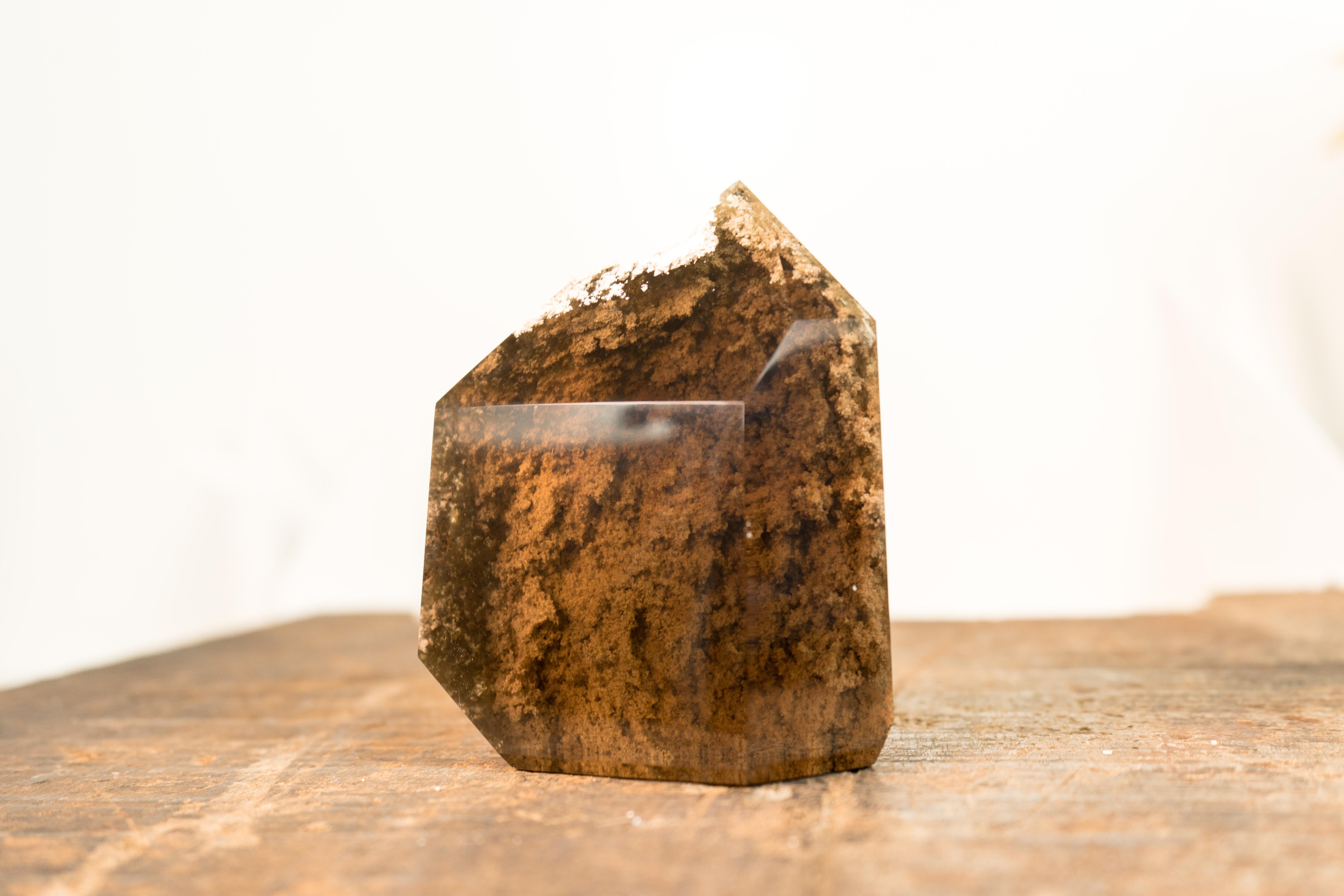 Escultura de Cuarzo Ahumado de Bronce Natural con Jardín de Cuarzo Lodolita Paisajista en venta 7