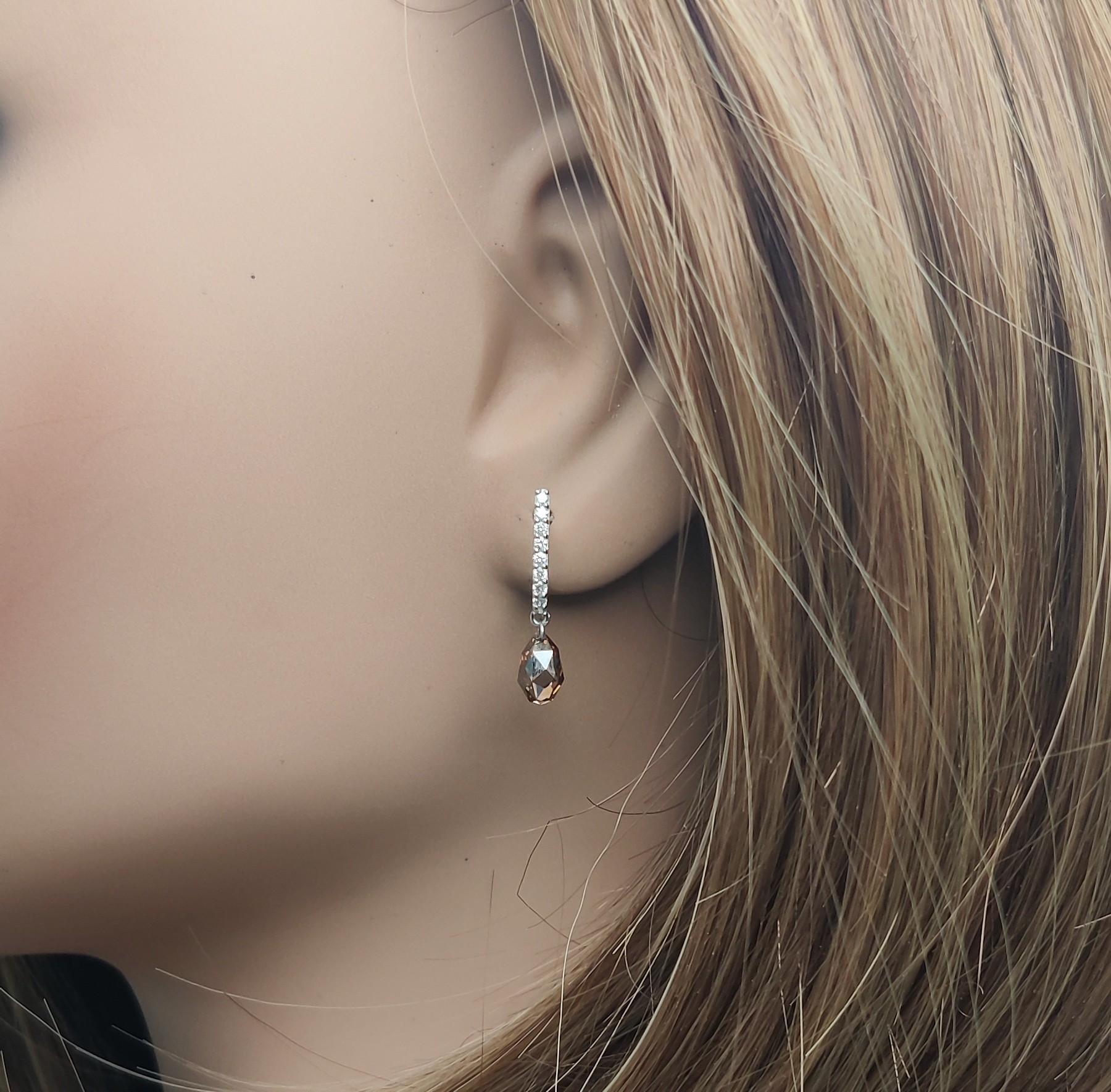 Boucles d'oreilles pendantes en or avec briolette en diamant naturel Brown de 2,39 carats TW Neuf - En vente à New York, NY