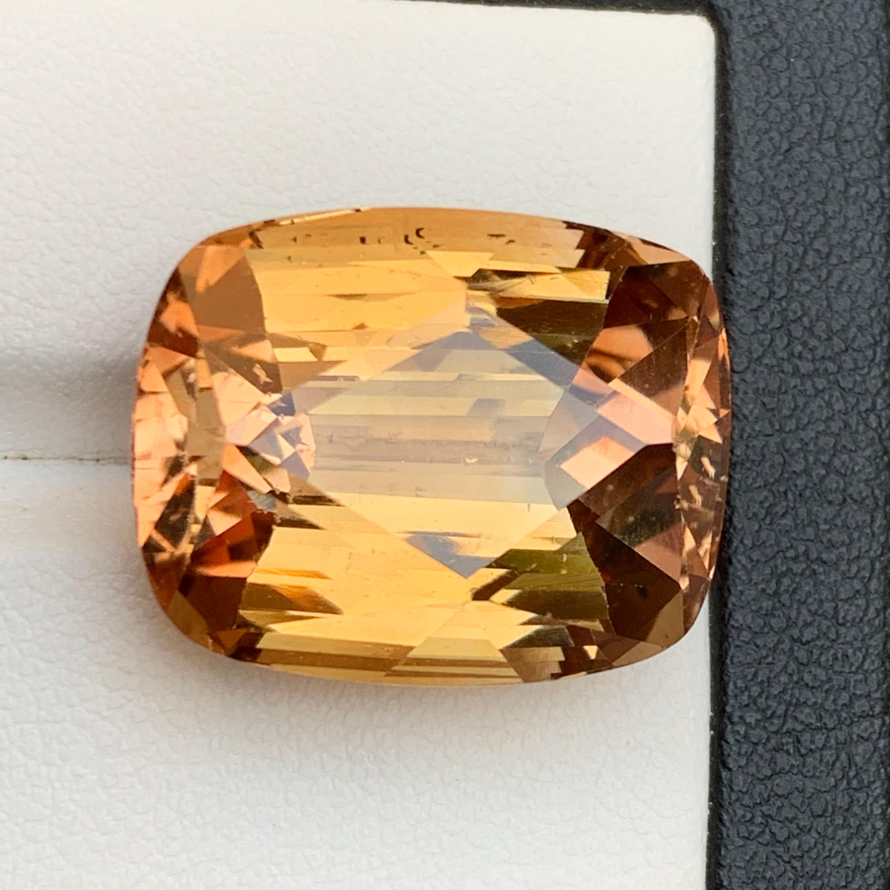 Femenino o masculino Topacio marrón natural 39.95 qt gema suelta talla cojín - gran piedra de colección en venta