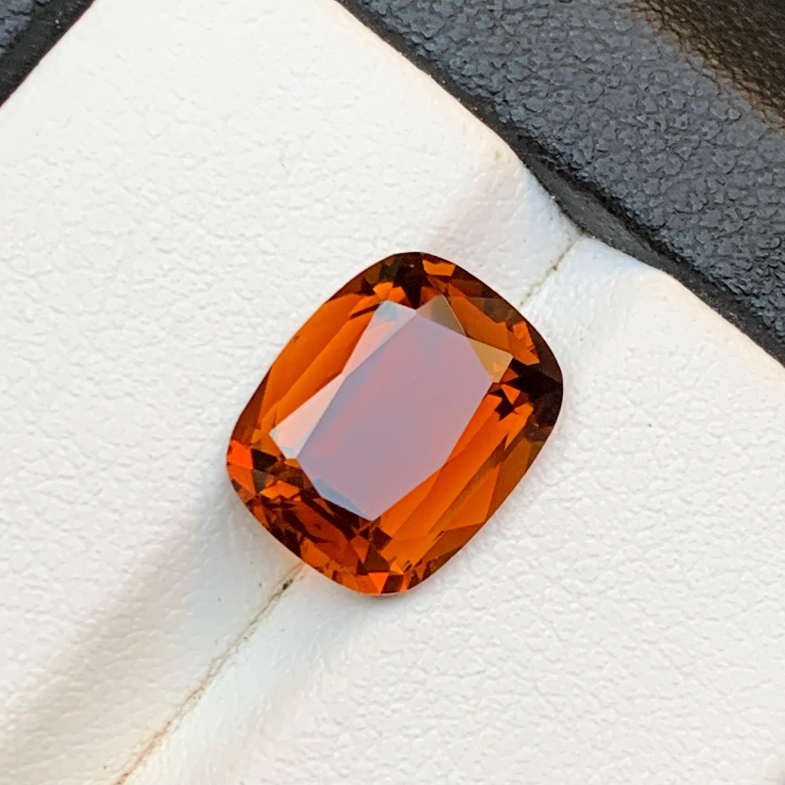 Gema suelta de turmalina natural marrón talla cojín  para Anillo, Colgante de Collar o cualquier otro Engaste de Joyería.

💎 TIPO DE PIEDRA PRECIOSA: Turmalina
⚖️ PESO: 3,91 Quilates
FORMA Y CORTE: Talla cojín
📏 TAMAÑO (MM): 11,31 x 9,15 x 5,21
🌈