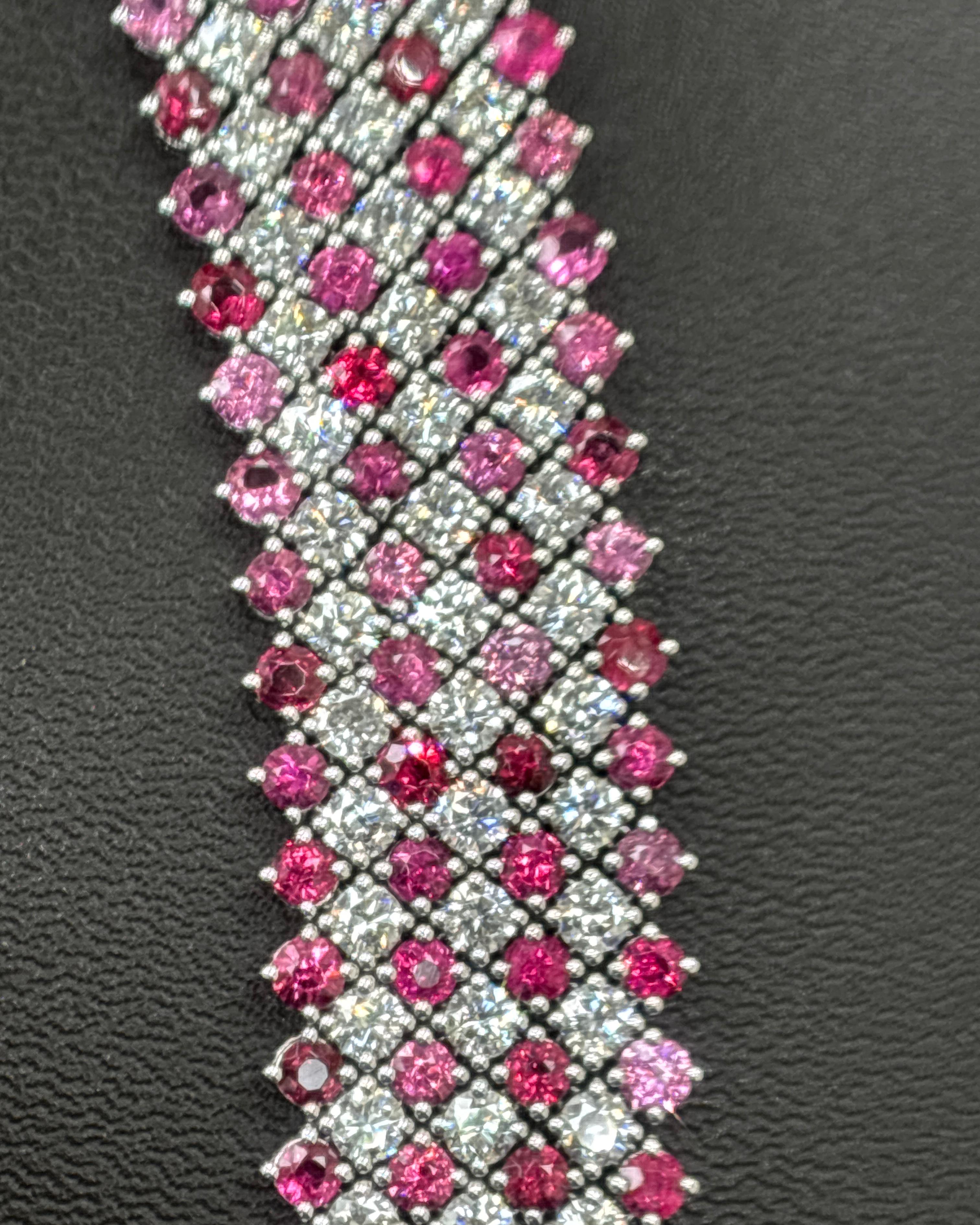 Platinarmband, natürlicher Burma, unbehandelter rosa Spinell, weißer Diamant, Rundschliff im Zustand „Neu“ im Angebot in Kowloon, HK