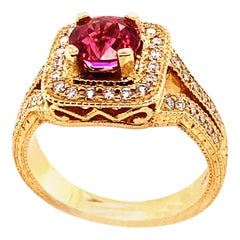 Natürlicher burmesischer roter Spinell und Diamant 14 Karat Gelbgold Ring