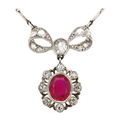 Collana a fiocco in rubini naturali di Birmania e diamanti, Belle Époque, anni '10 del XIX secolo