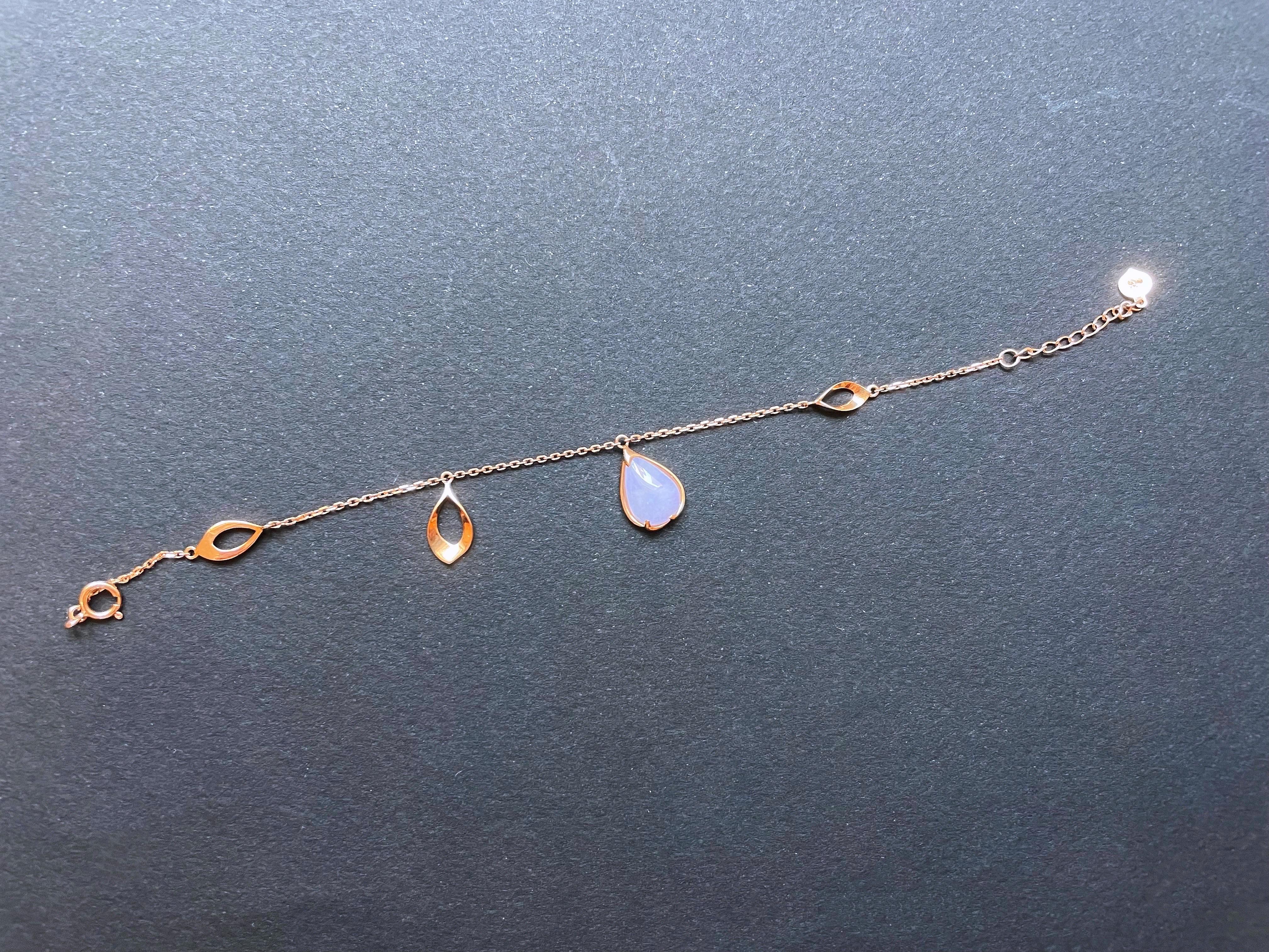 Bracelet de charme en jade lavande naturel de Birmanie, or 18K en vente 1