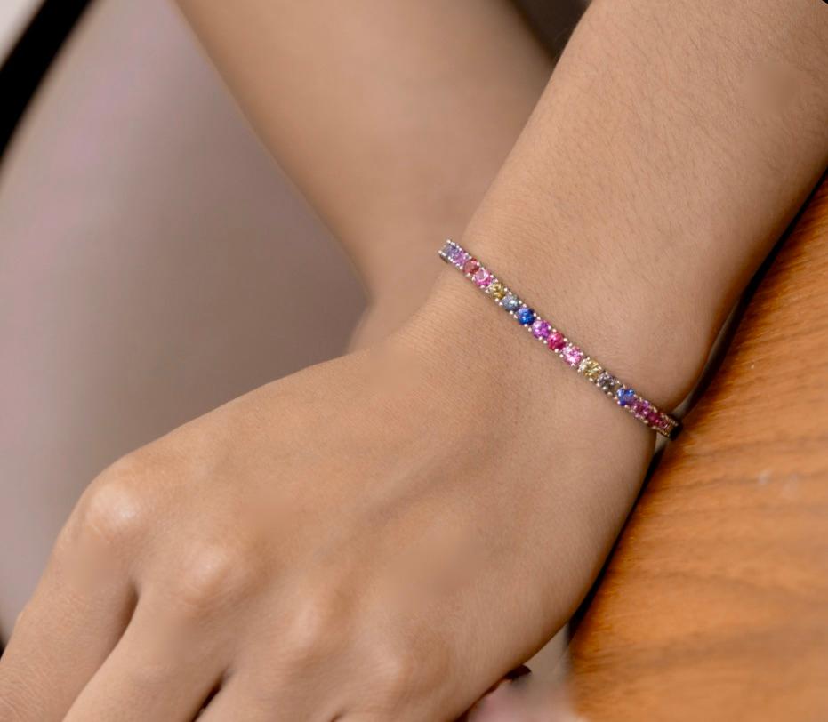 Round Cut Natural Burmese Sapphire Tennis Bracelet Gold For Sale