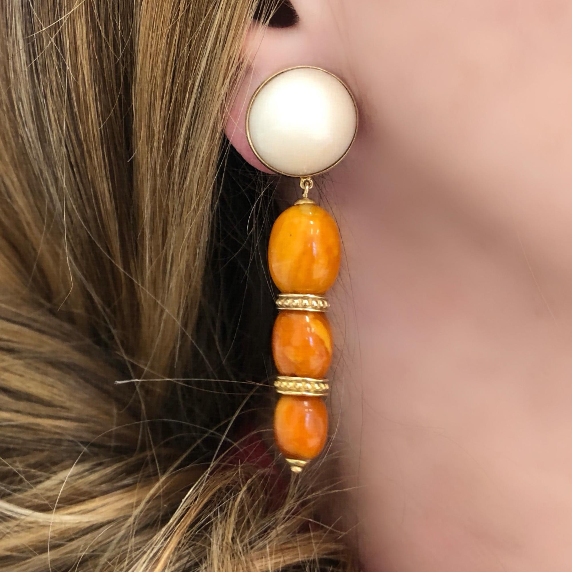 Natural Butter-scotch Amber & White Coral earring in 14k In Excellent Condition In Miami, FL