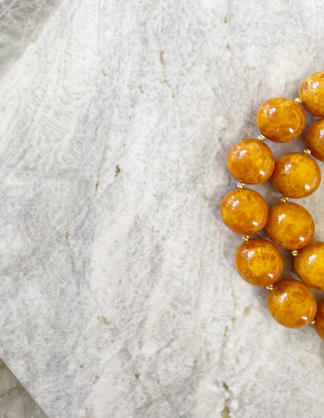 Natural Butterscotch Baltic Amber 16mm Round Beaded Necklace In New Condition For Sale In Tucson, AZ