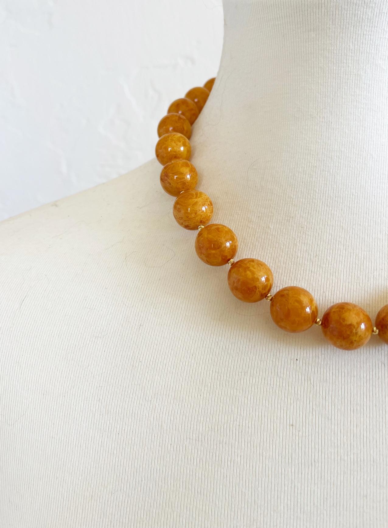 Women's Natural Butterscotch Baltic Amber 16mm Round Beaded Necklace For Sale